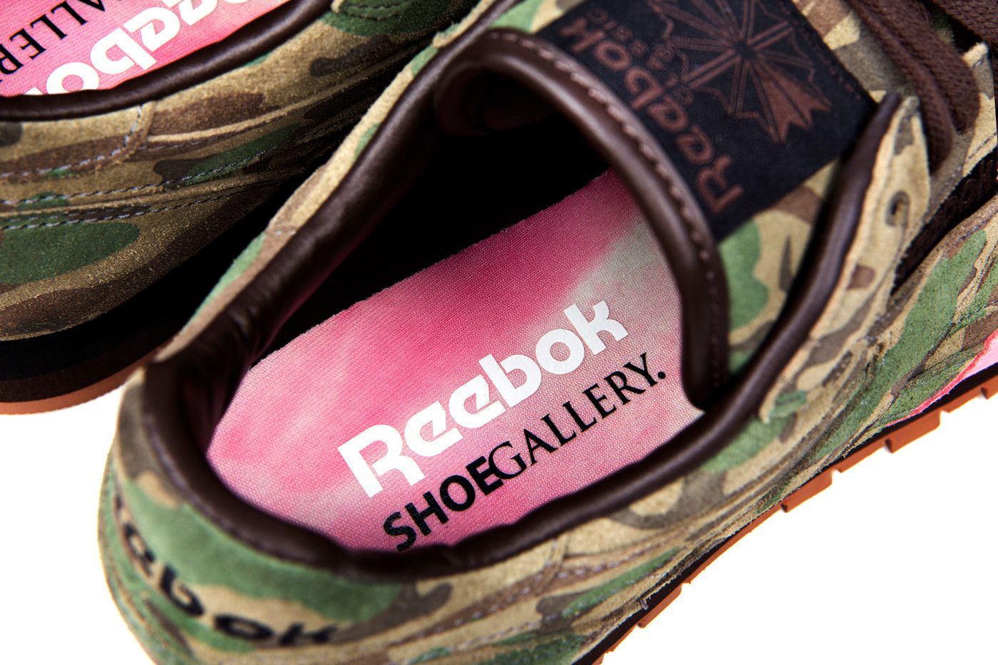 REEBOK Shoe Gallery Flamingos at War 30th Anni CL Leather
