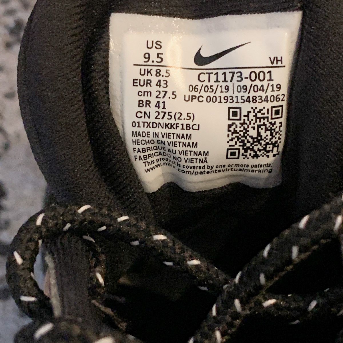 Nike Men's Shoe Nike Air Max 98 “New Year” Size US 9.5 / EU 42-43 - 7 Thumbnail