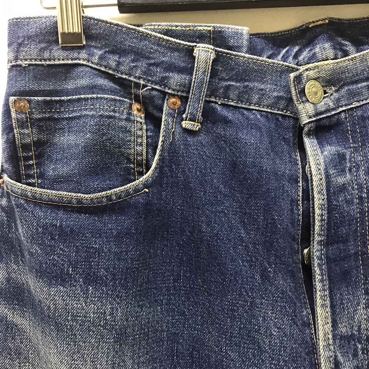 HOLLYWOOD RANCH MARKET HR Market Mudwash Distressed Denim Selvedge Jeans Size US 34 / EU 50 - 4 Thumbnail