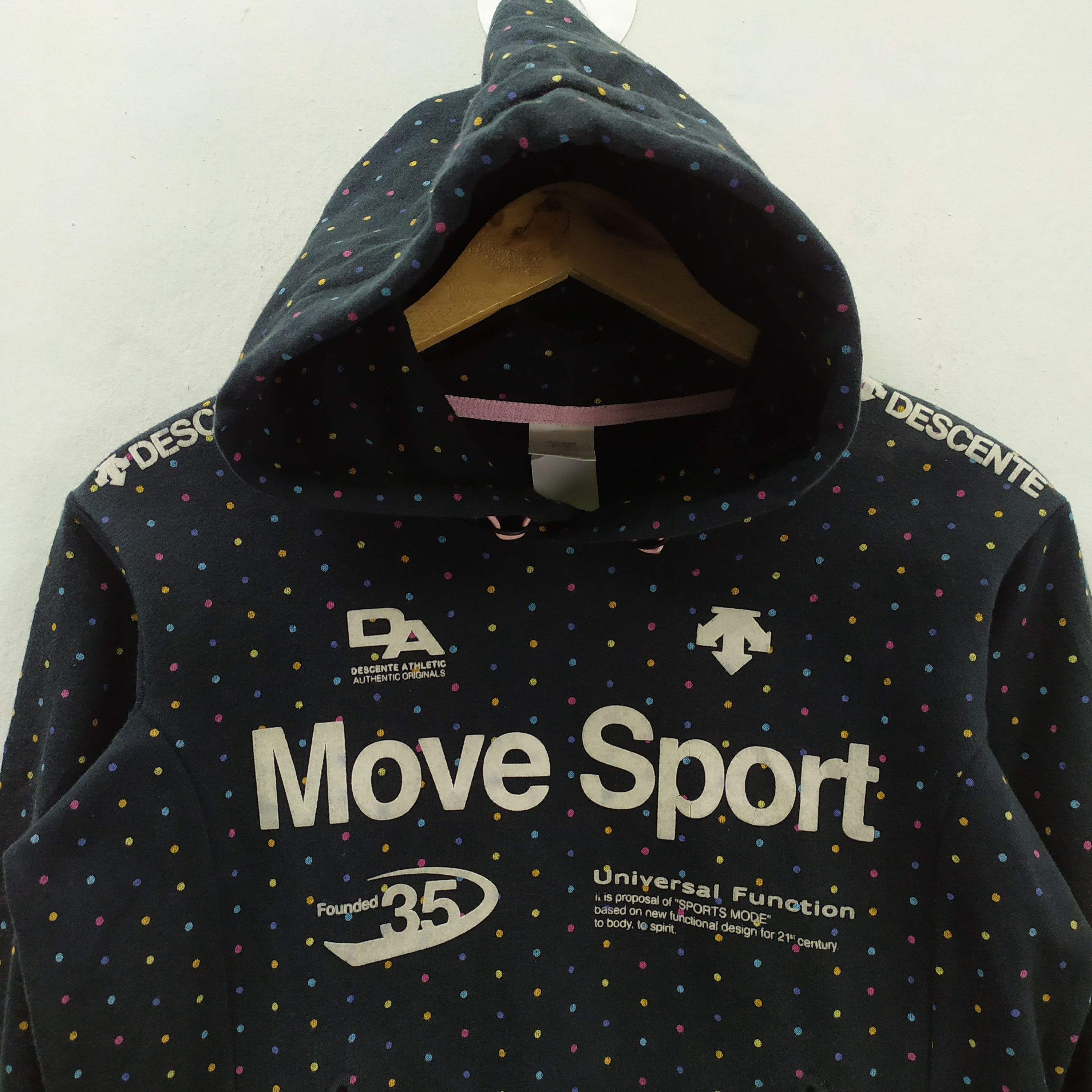 Descente × Japanese Brand DESCENTE MOVE SPORT SWEATSHIRT HOODIE WOMEN Size US L / EU 52-54 / 3 - 5 Thumbnail