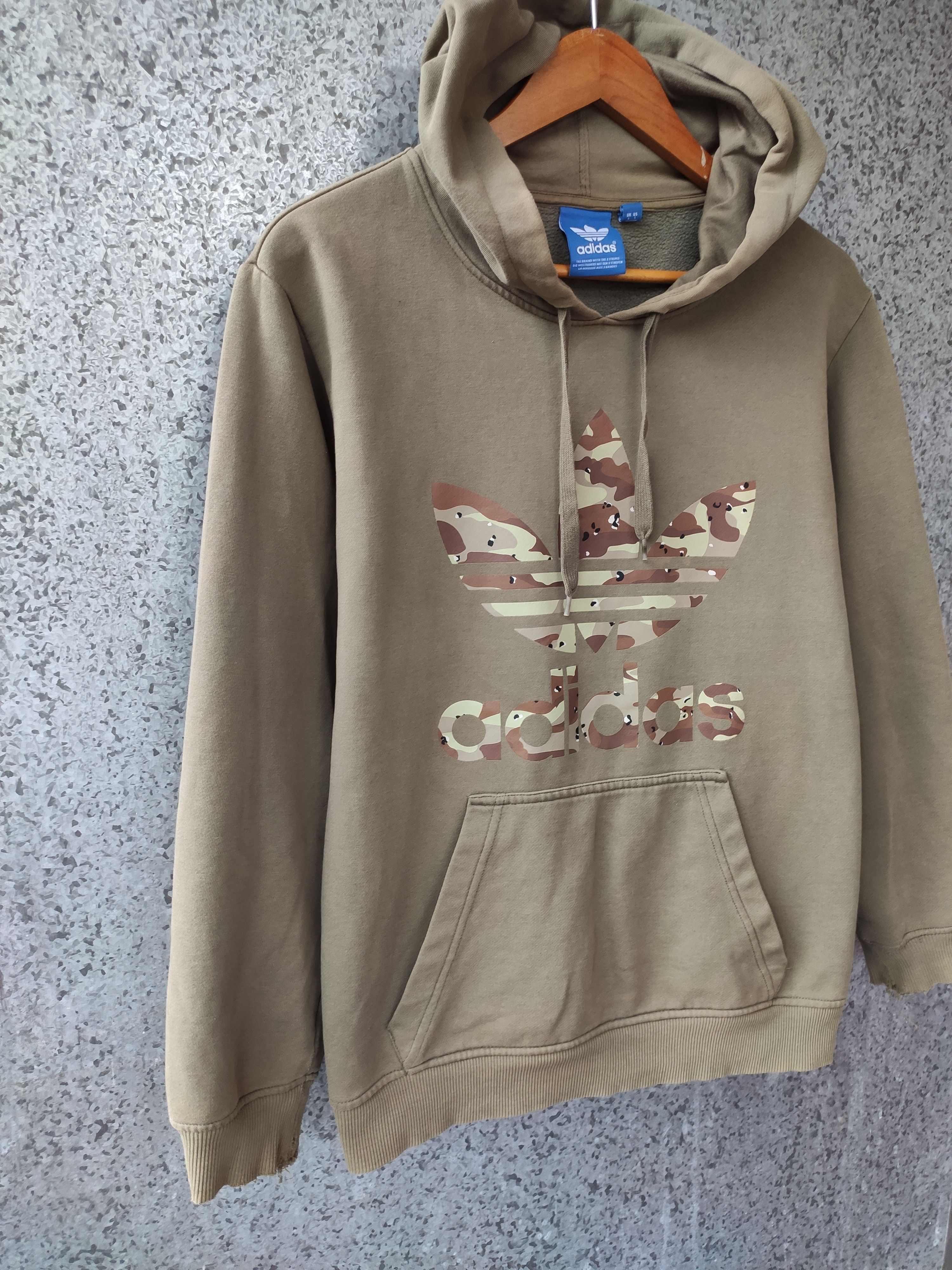 Adidas Vintage Adidas Hoodies big Logo Camouflage distressed Size US M / EU 48-50 / 2 - 3 Thumbnail