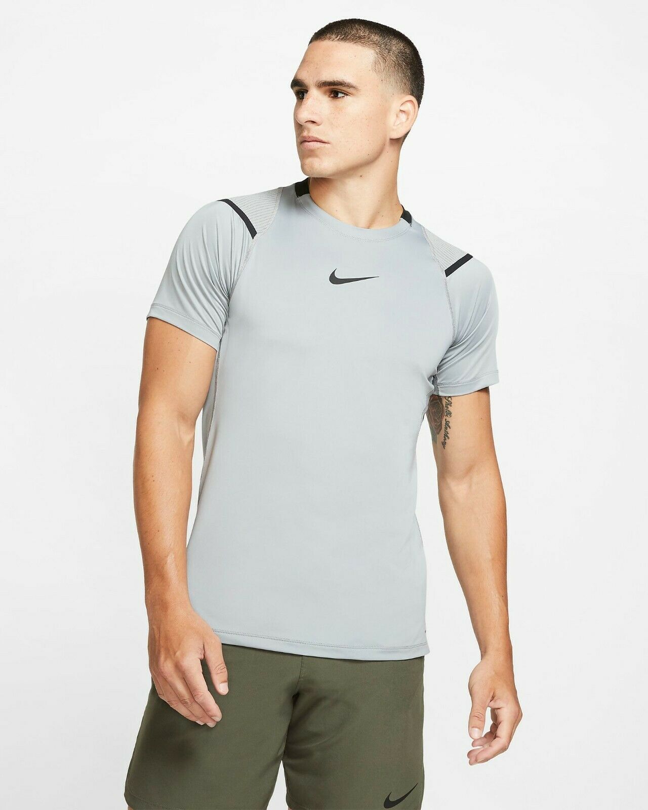 Nike pro aeroadapt best sale