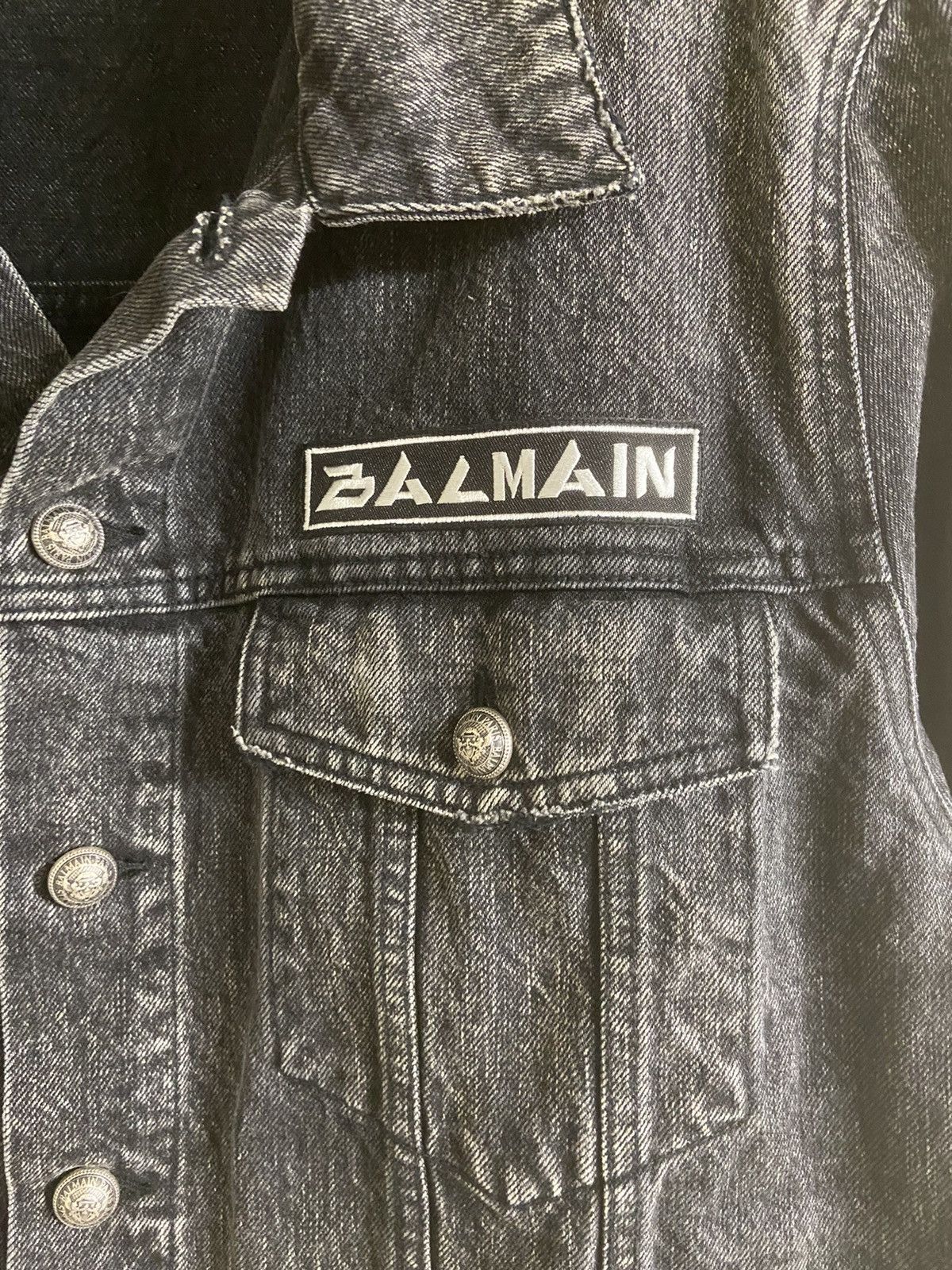 Balmain Japanese symbols embroidered denim jacket sz 52 Size US L / EU 52-54 / 3 - 2 Thumbnail