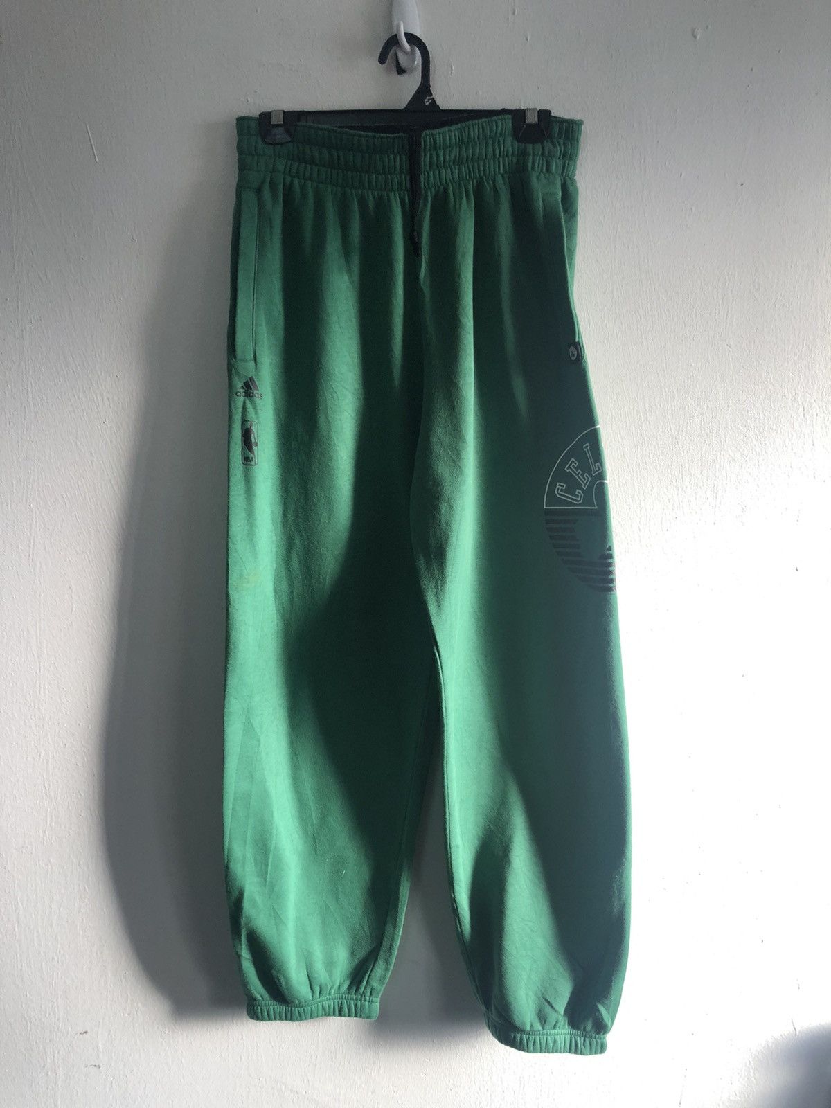 Adidas × NBA BOSTON CELTICS Jogger Pants Adidas NBA Size US 30 / EU 46 - 2 Thumbnail
