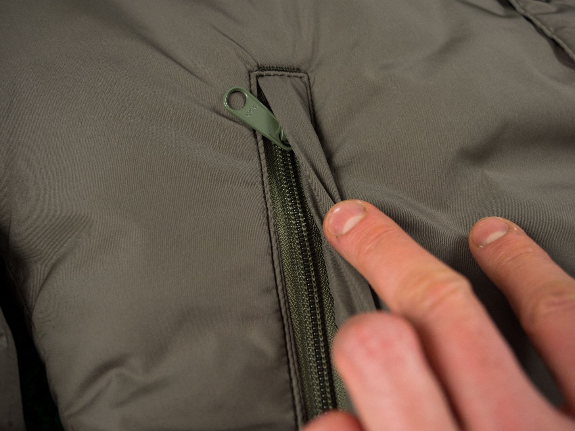 Carhartt Wip A/W 14 Carhartt WIP x Rocky Mountain Featherbed Down Puffer Size US M / EU 48-50 / 2 - 6 Thumbnail