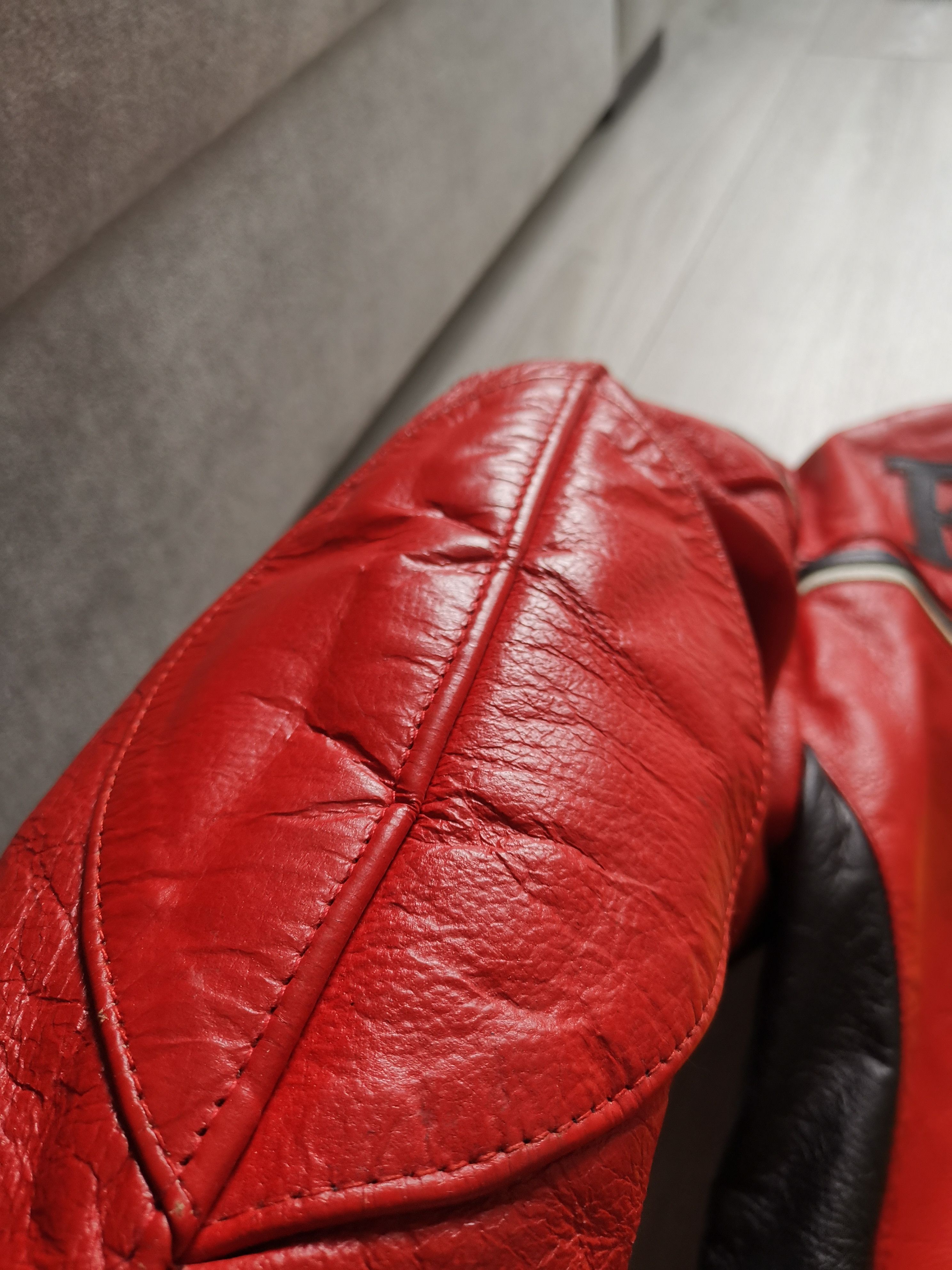 Vintage 🔥LAST DROP🔥Vintage leather FERRARI racing jacket Size US L / EU 52-54 / 3 - 8 Thumbnail