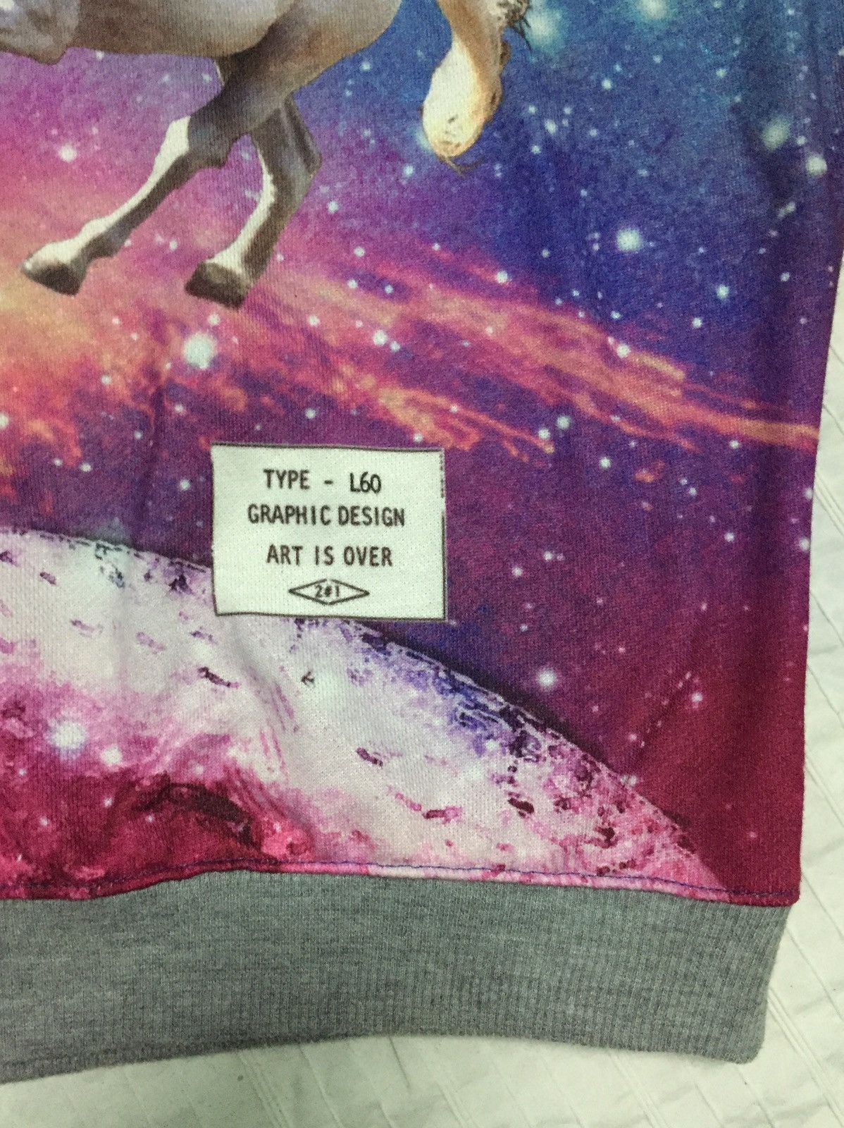 Japanese Brand Unicorn Graphic Design Art is over Size US M / EU 48-50 / 2 - 5 Thumbnail