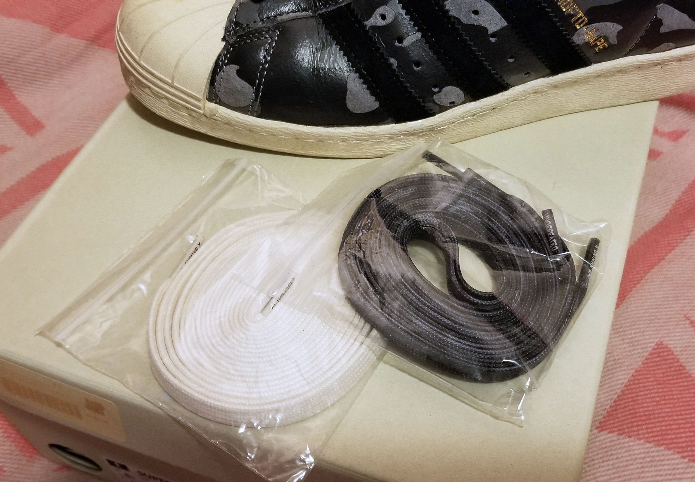 Adidas × Bape × Undefeated Bape Adidas SuperStar Size US 8.5 / EU 41-42 - 6 Thumbnail