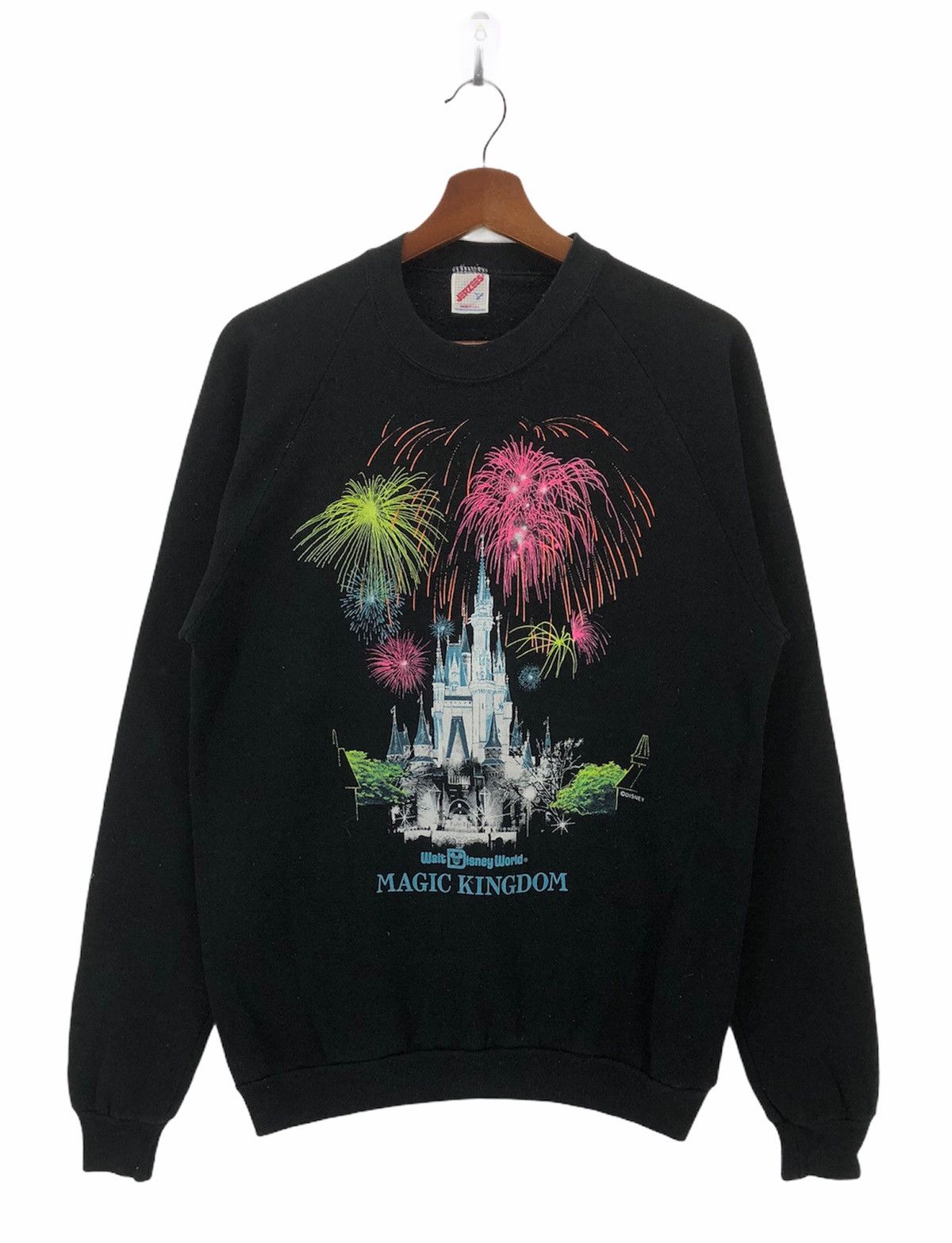 Cartoon Network × Disney Vintage 90s Walt Disney World Magic Kingdom Crewneck Size US L / EU 52-54 / 3 - 1 Thumbnail