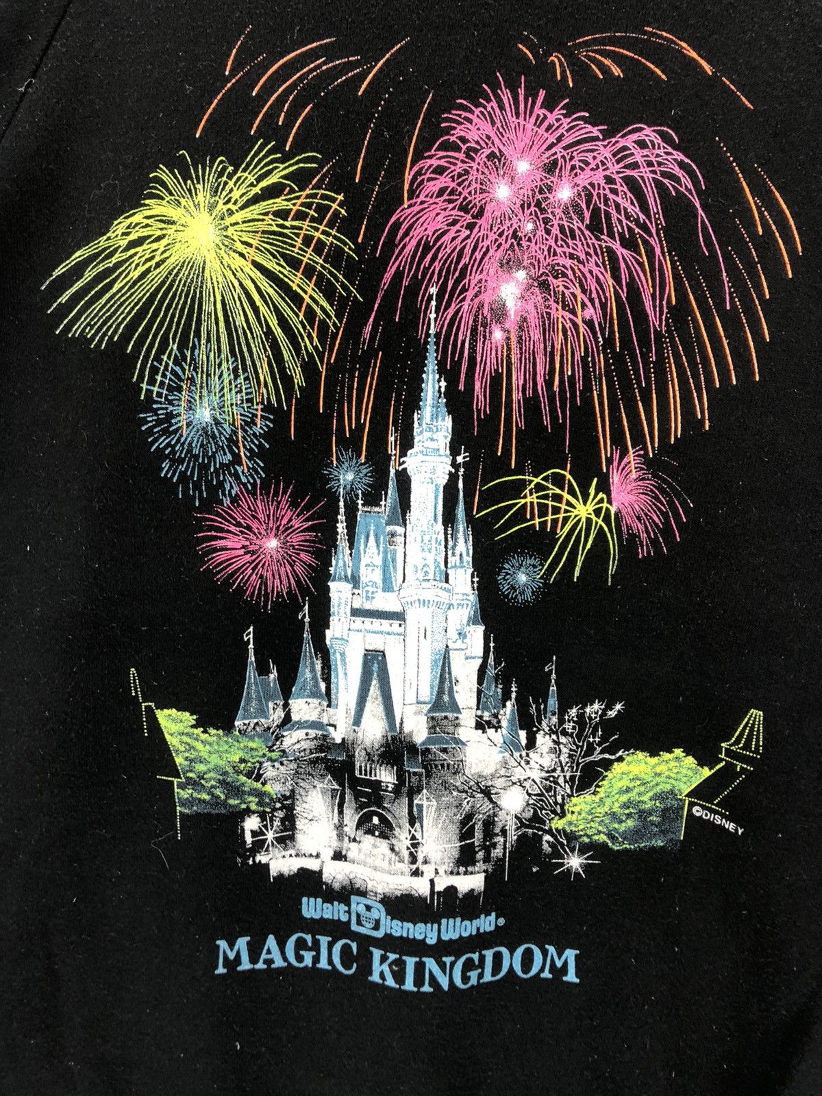 Cartoon Network × Disney Vintage 90s Walt Disney World Magic Kingdom Crewneck Size US L / EU 52-54 / 3 - 3 Thumbnail