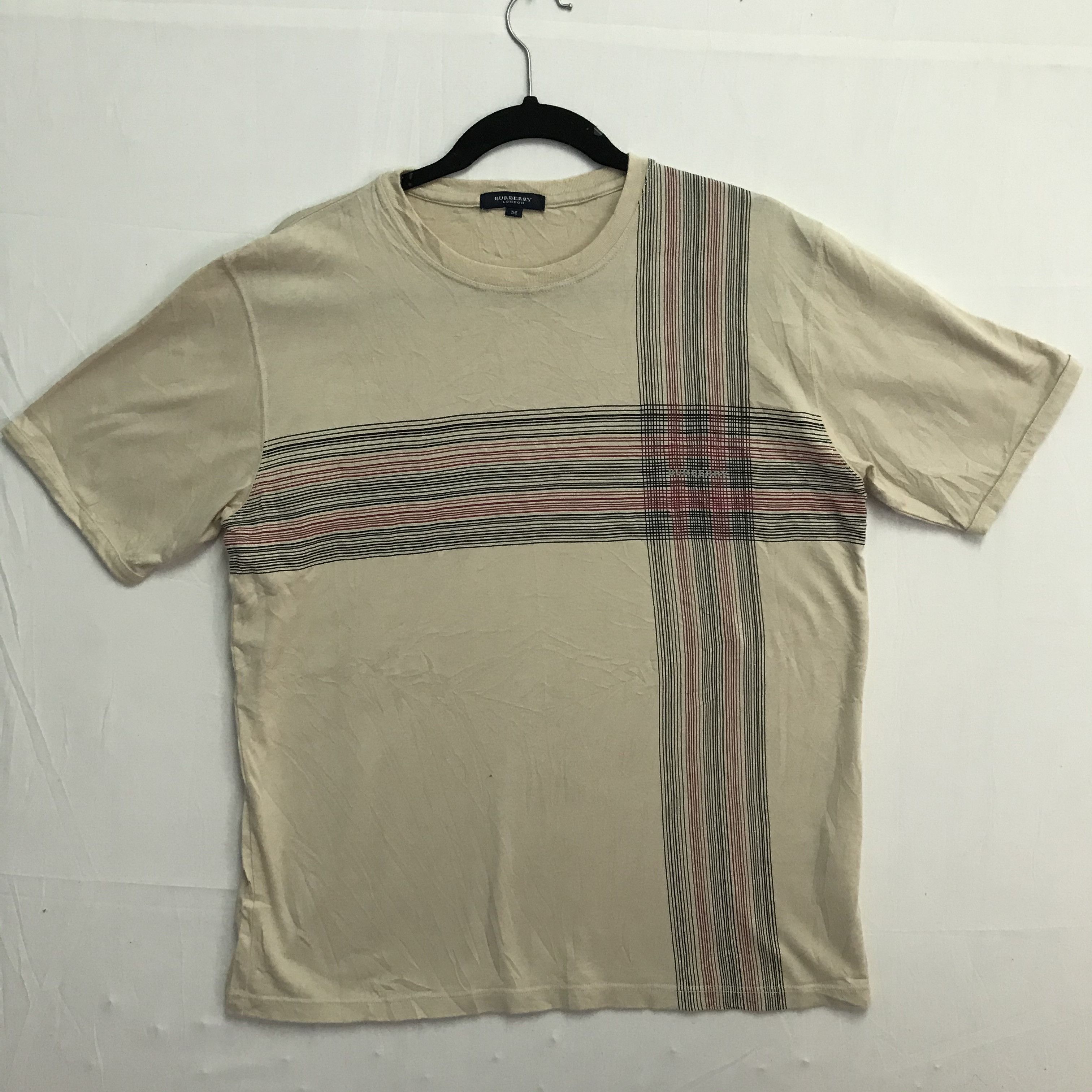 Burberry × Vintage Vintage Burberry Black Label Nice Design Tshirt Size US M / EU 48-50 / 2 - 1 Thumbnail