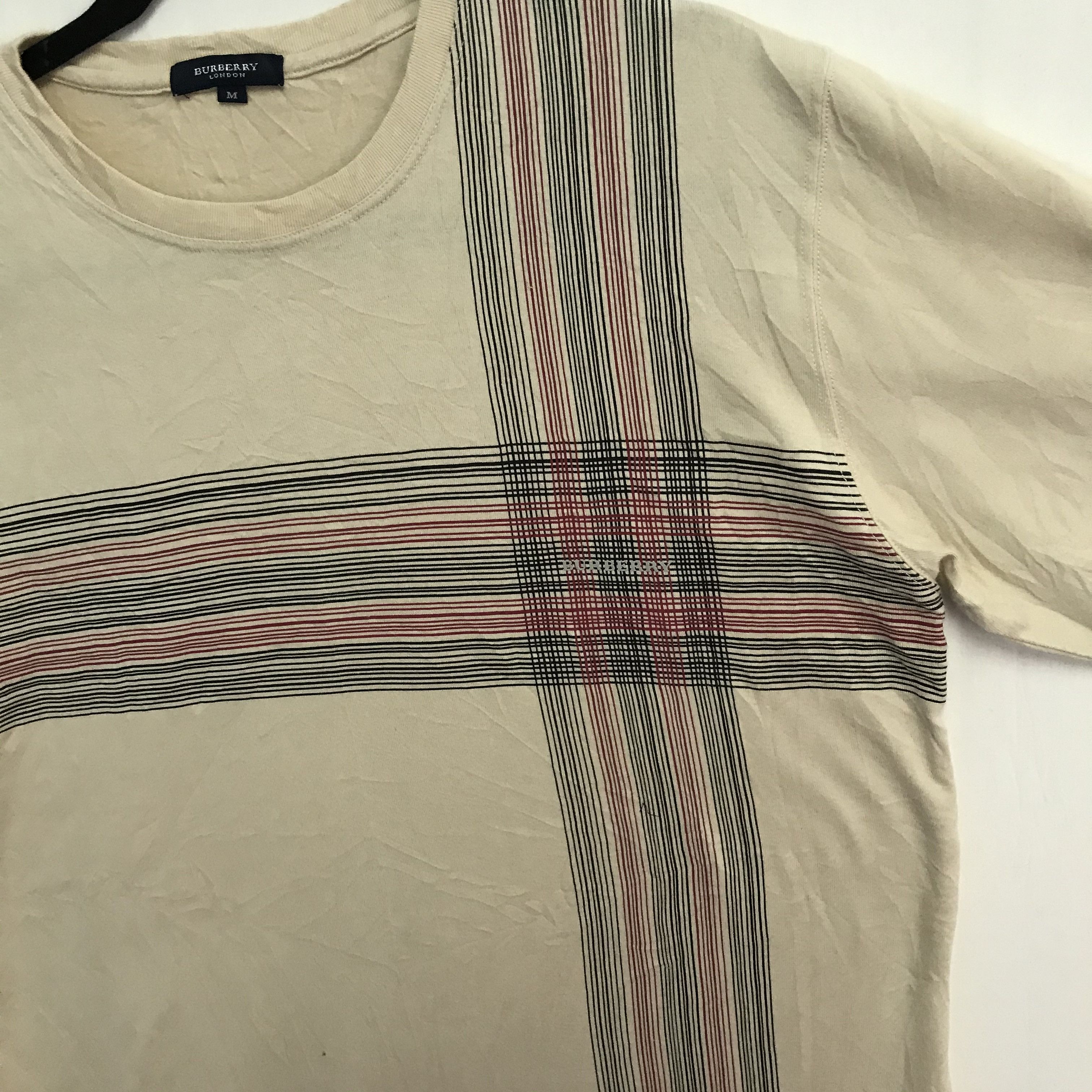 Burberry × Vintage Vintage Burberry Black Label Nice Design Tshirt Size US M / EU 48-50 / 2 - 2 Thumbnail
