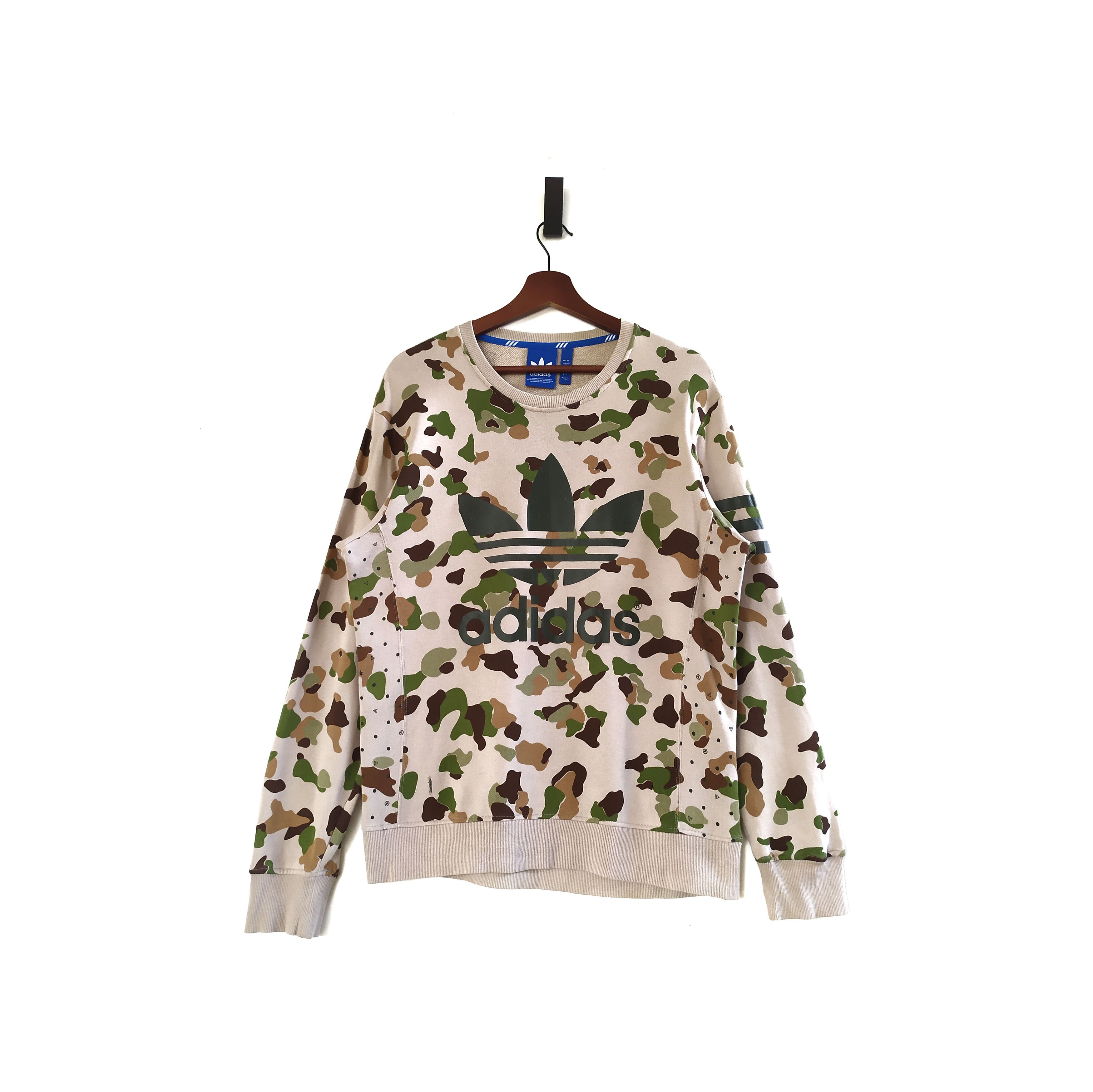 Camo trefoil crew sweatshirt online