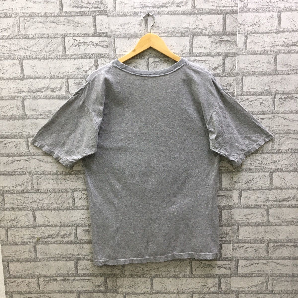 Vintage Vintage Iriomote Yamaneko Cat T-shirt Size US L / EU 52-54 / 3 - 2 Thumbnail