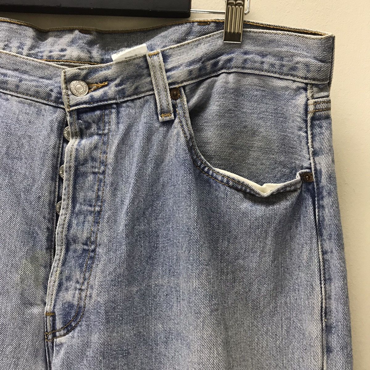 Levi's Vintage Levis 501 Distressed Denim jeans Lightwash Size US 38 / EU 54 - 5 Thumbnail