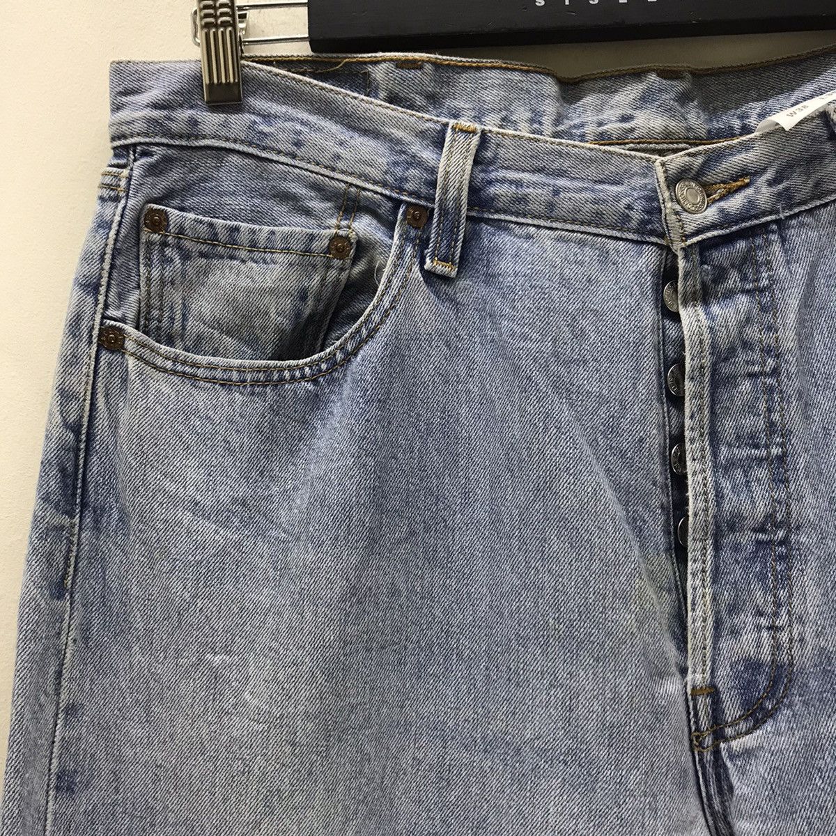 Levi's Vintage Levis 501 Distressed Denim jeans Lightwash Size US 38 / EU 54 - 4 Thumbnail
