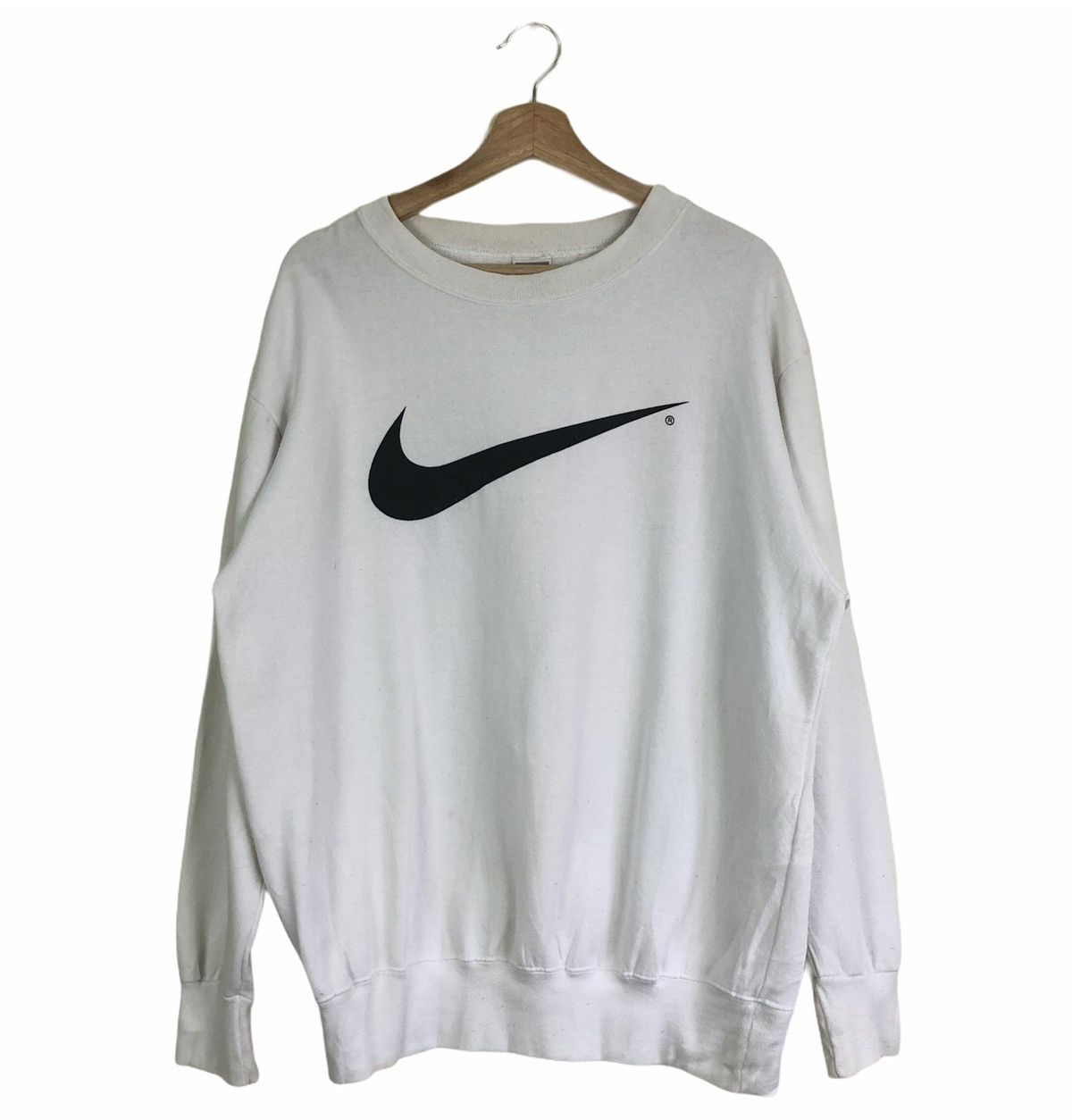 Vintage nike swoosh online crewneck