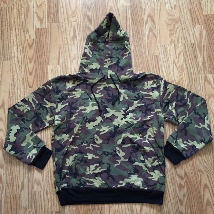 Kylie jenner camo store hoodie