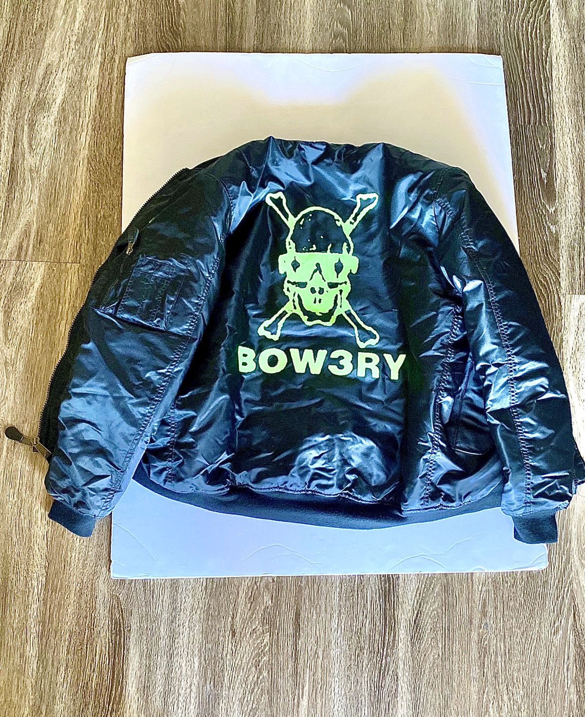Bow3ry Reversible Black 1/1 bomber Jacket XL