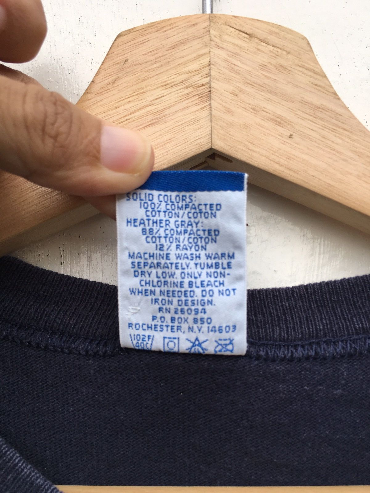 Champion Vintage Champion Spellout Big Logo Tshirt Size US M / EU 48-50 / 2 - 7 Thumbnail
