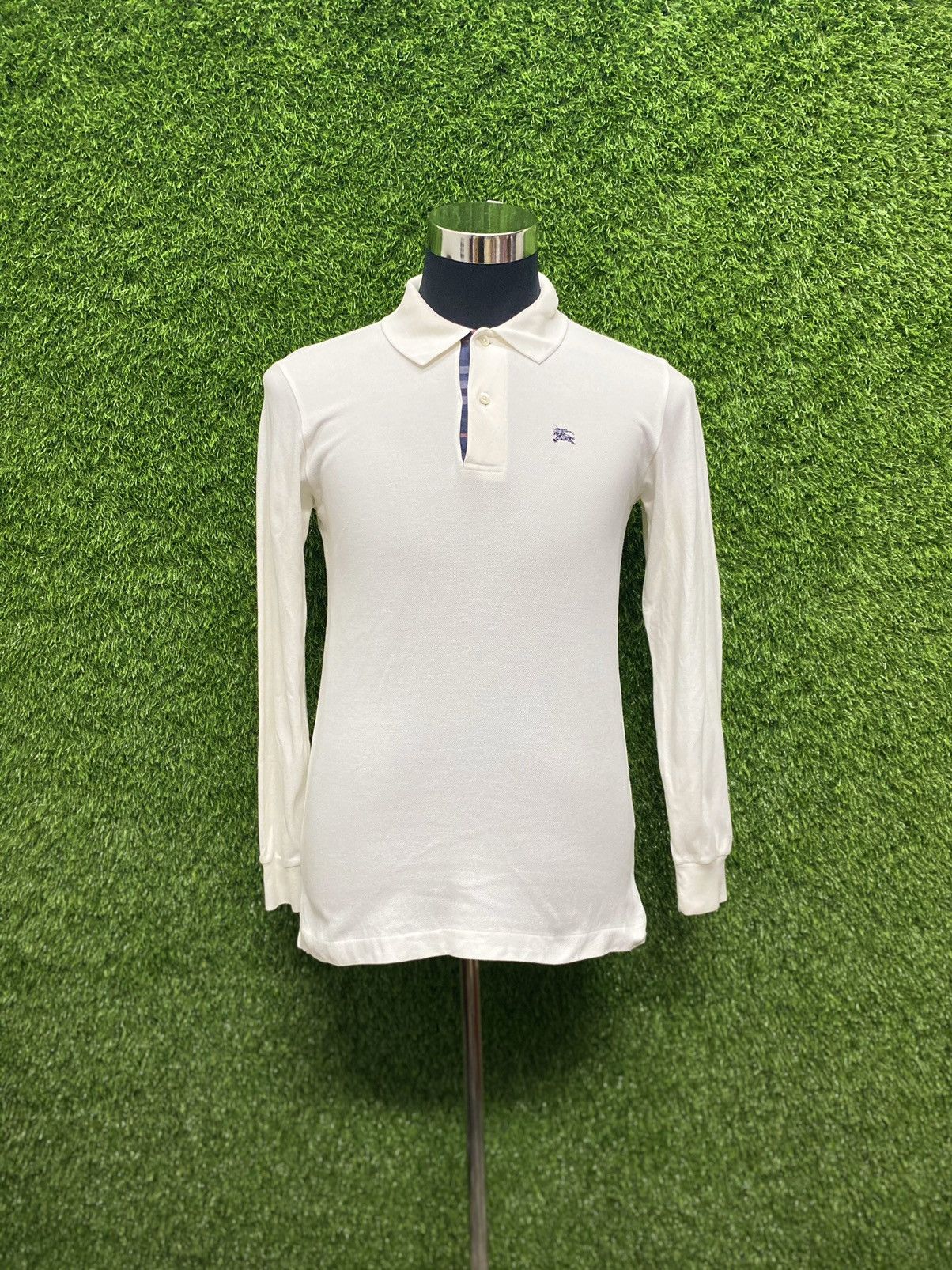 WHITE BURBERRY LONG SLEEVE BUTTON UP #pakzue1251B