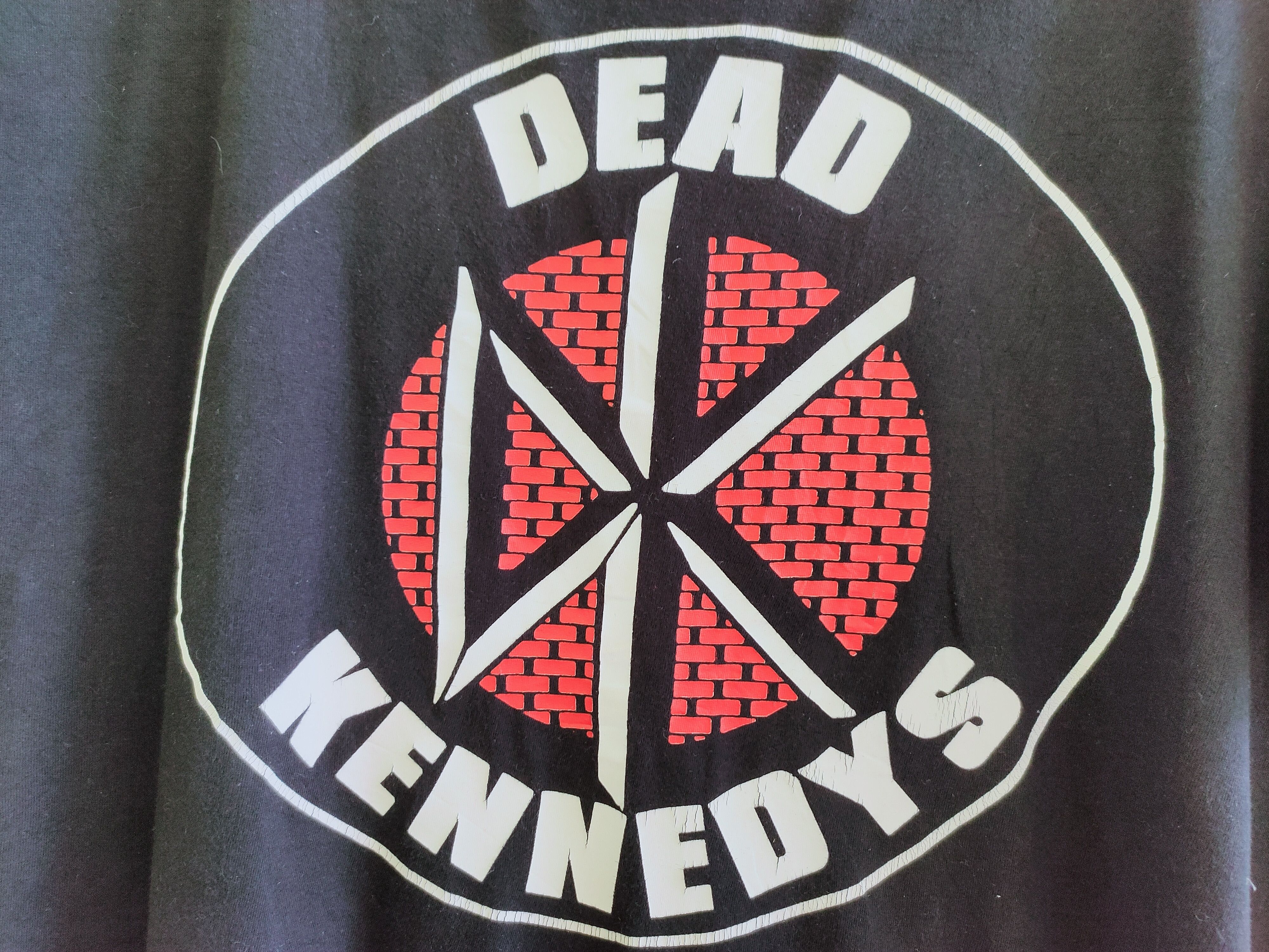 Band Tees DEAD KENNEDYS 2016 big logo band tee Size US XL / EU 56 / 4 - 1 Thumbnail