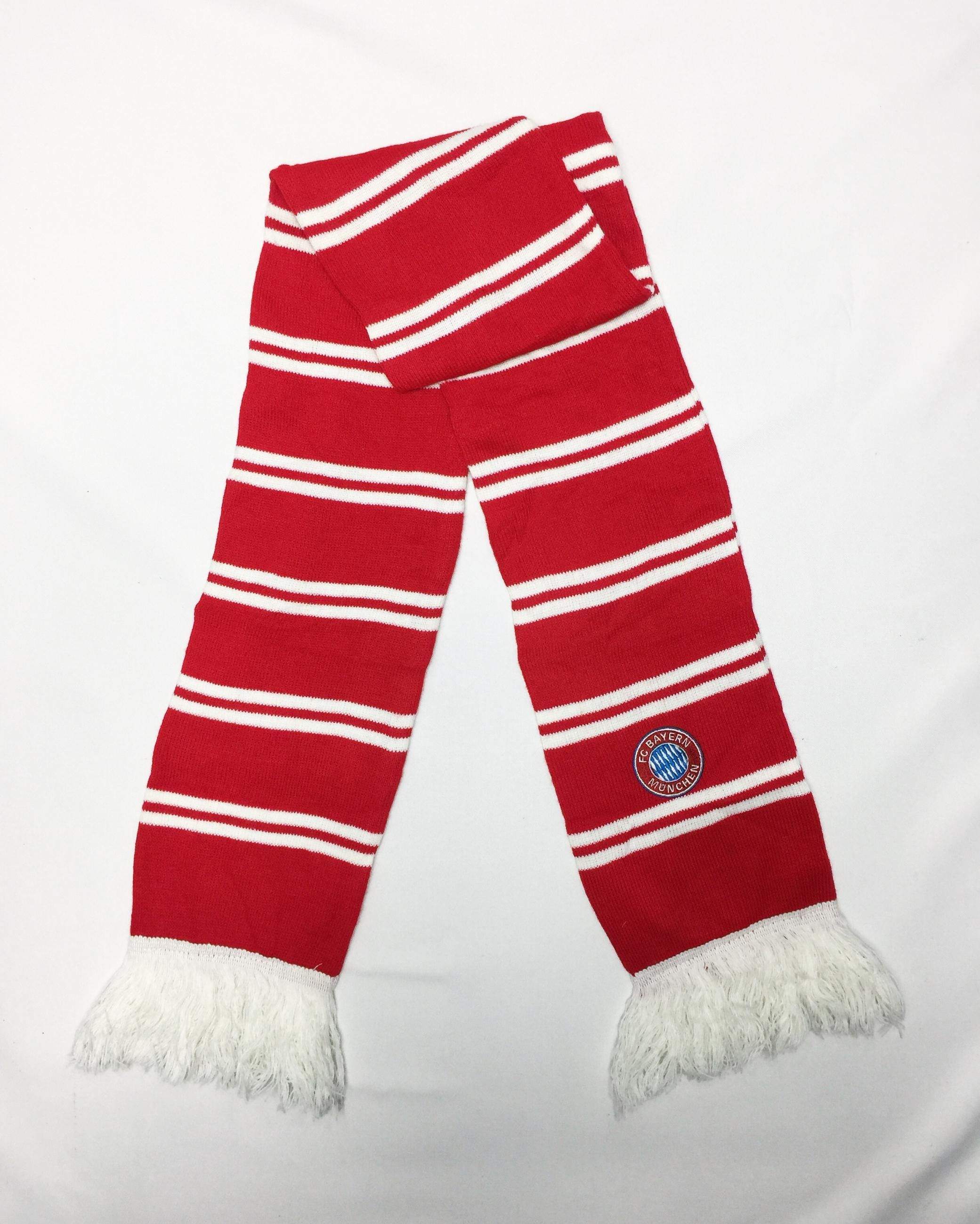 Vintage Rare Vintage FC Bayern Munchen Embroidered Muffler Size ONE SIZE - 1 Thumbnail