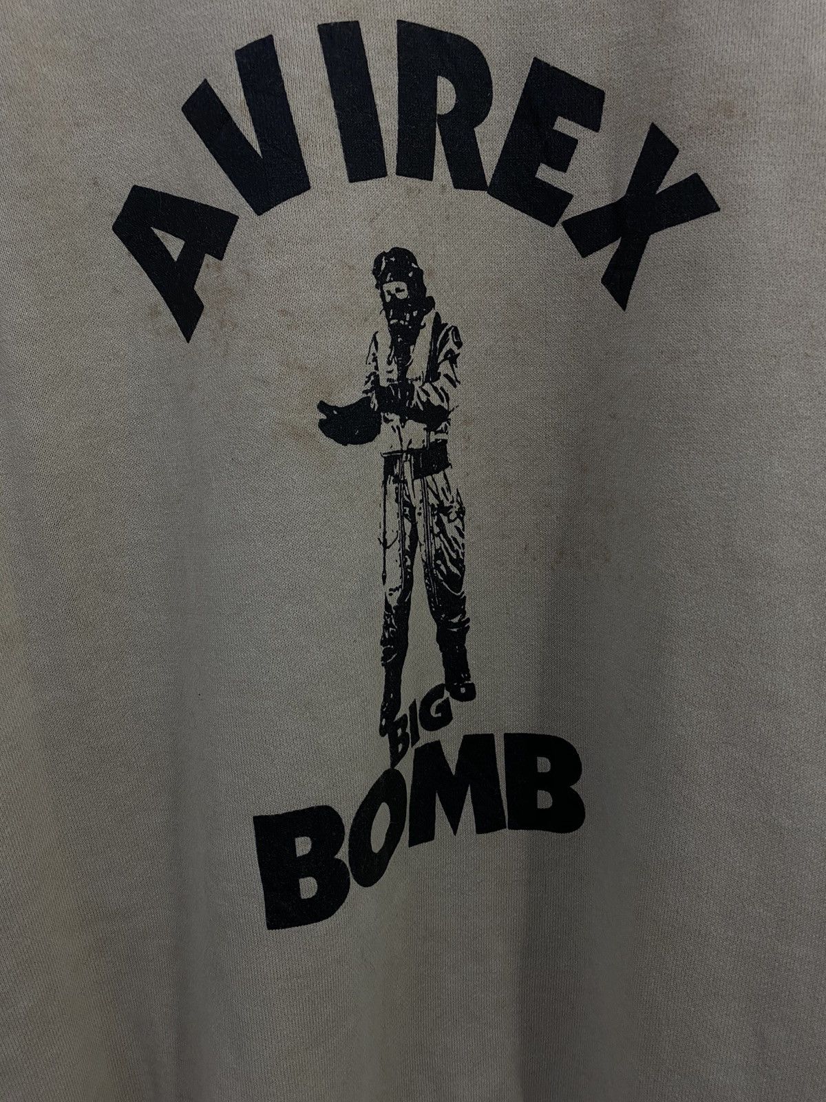 Avirex Vintage Avirex Sweatshirt Big Bomb Logo WWll Design Size US L / EU 52-54 / 3 - 3 Thumbnail