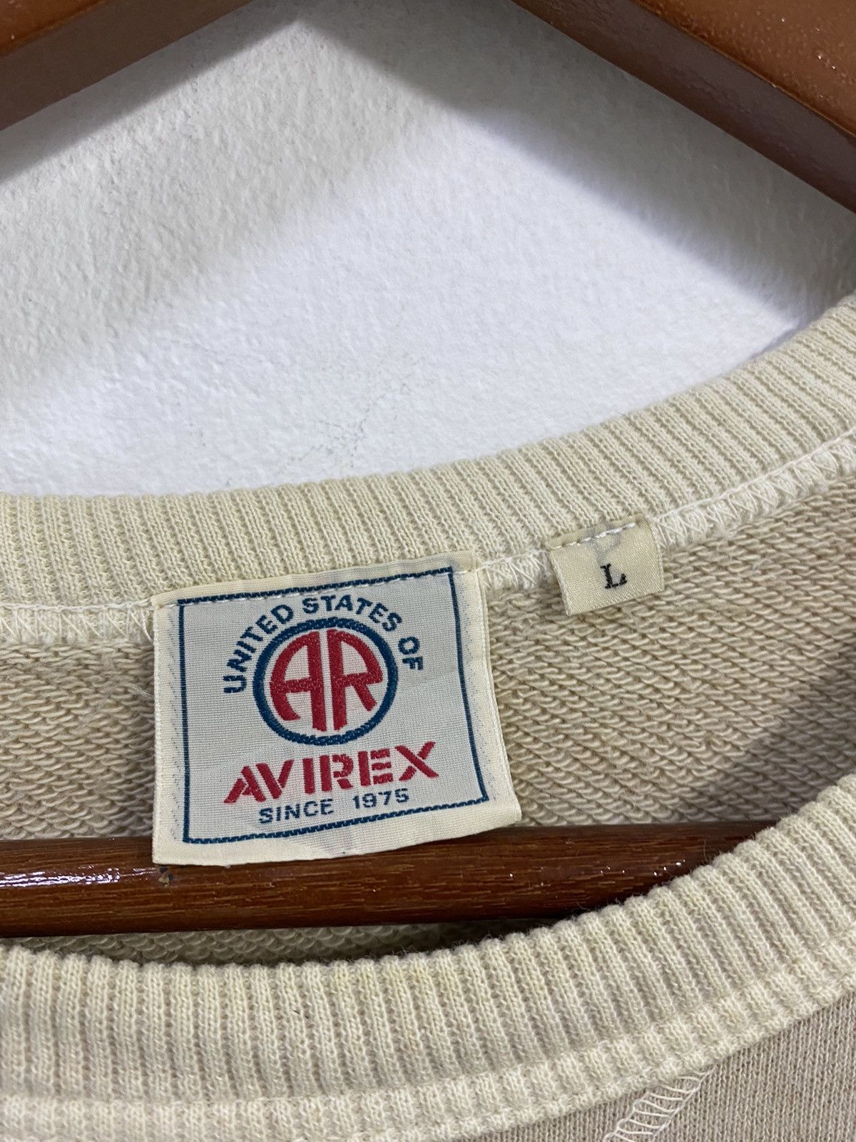 Avirex Vintage Avirex Sweatshirt Big Bomb Logo WWll Design Size US L / EU 52-54 / 3 - 4 Thumbnail