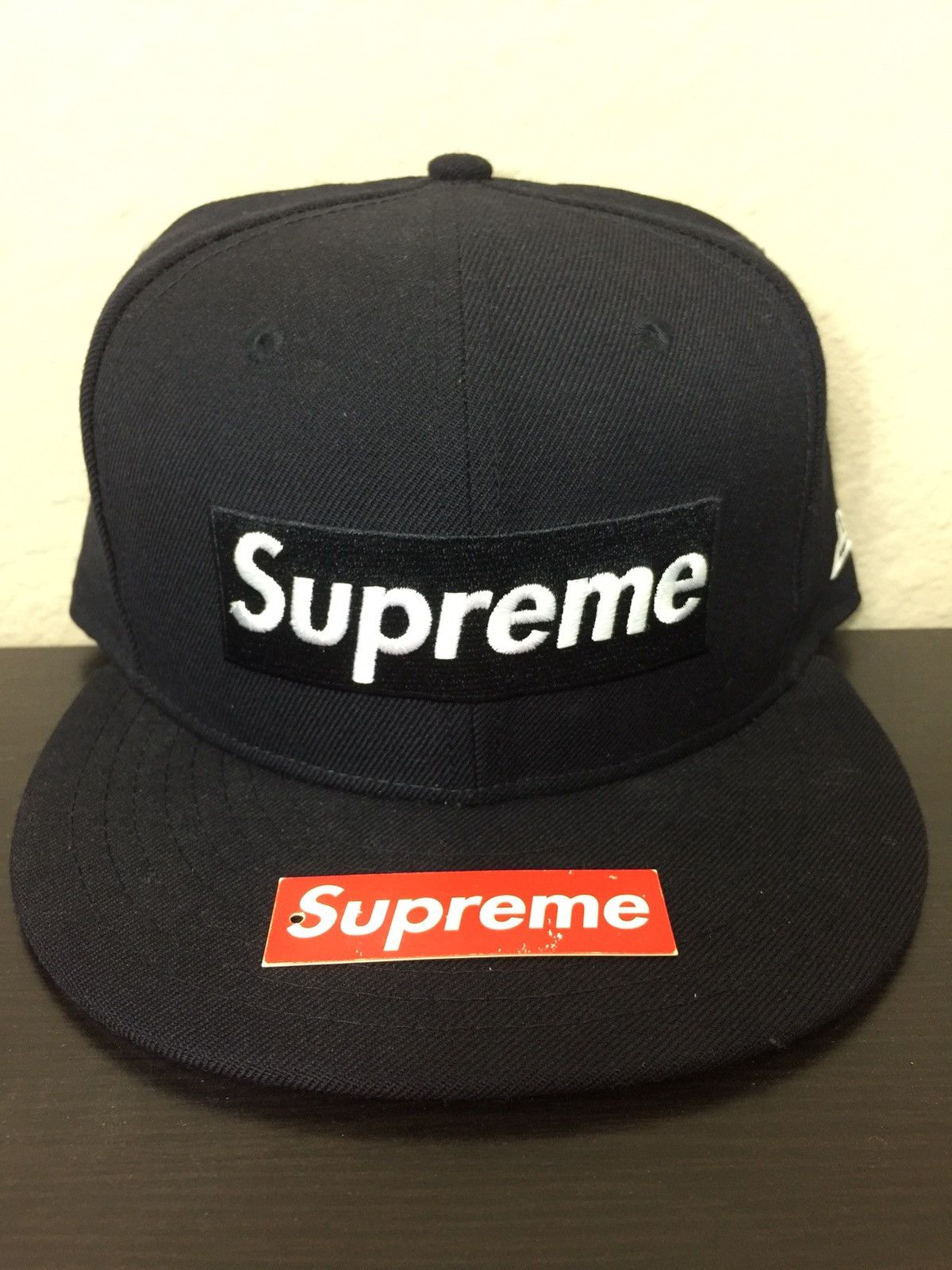 帽子 supreme newera R.i.P Supreme R.I.P. World Famous 7 3/8 59Fifty New Era Hat Fitted
