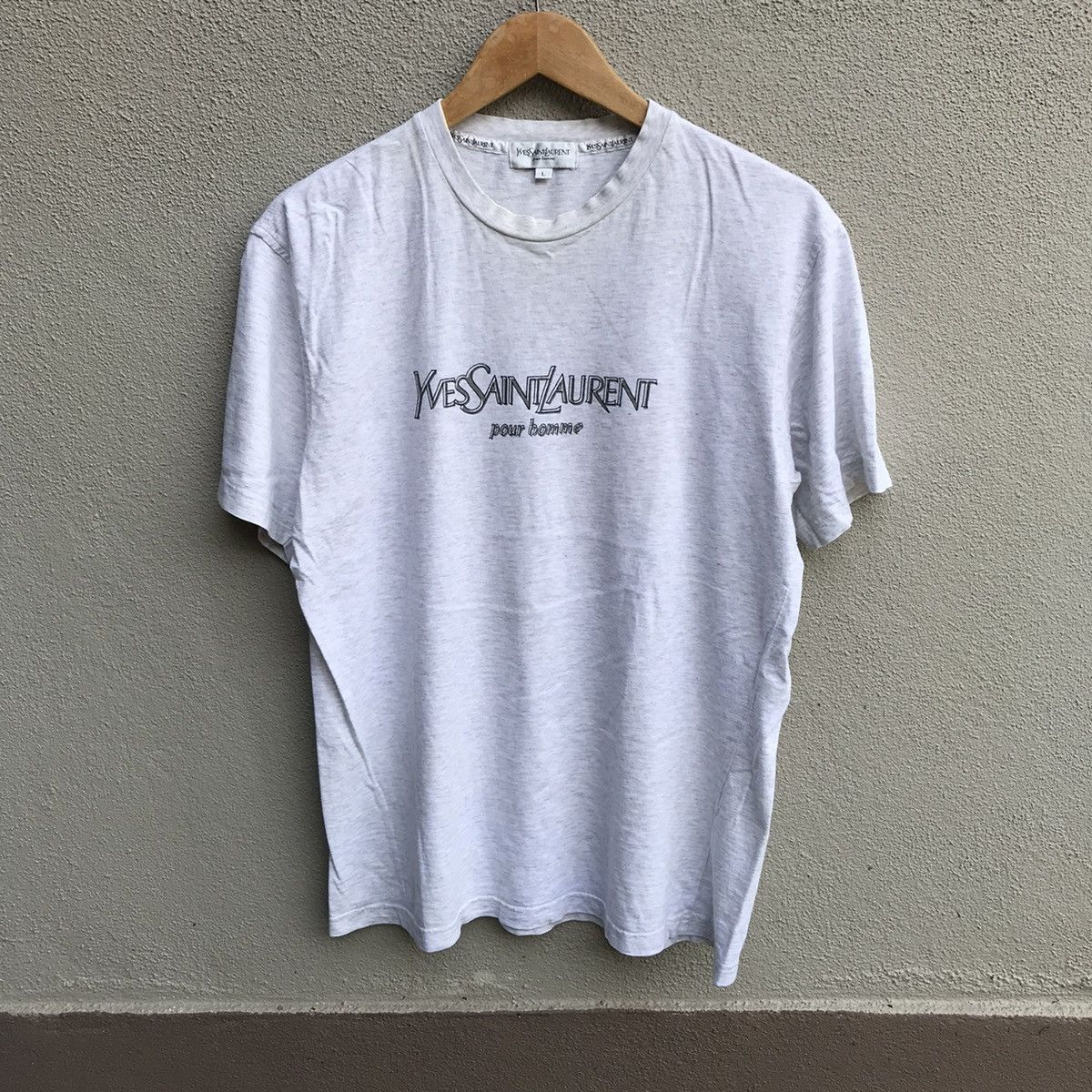 Yves Saint Laurent Vintage YVES SAINT LAURENT biglogo tee spellout Size US M / EU 48-50 / 2 - 1 Thumbnail