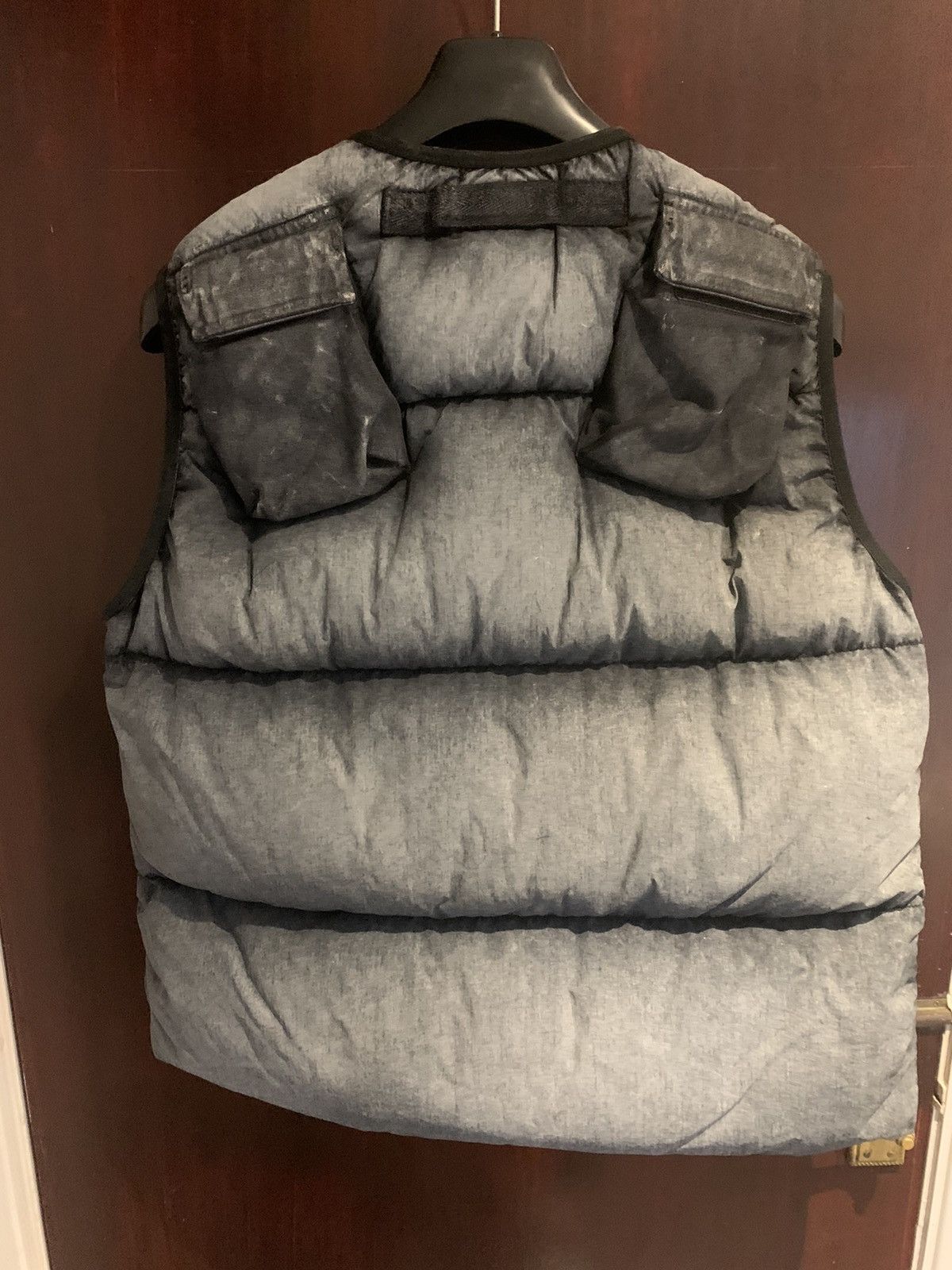 Stone island frost gilet deals