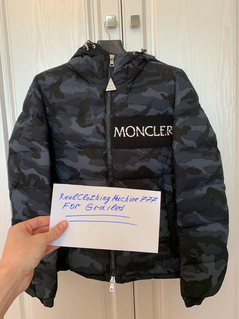 Moncler aiton camo best sale