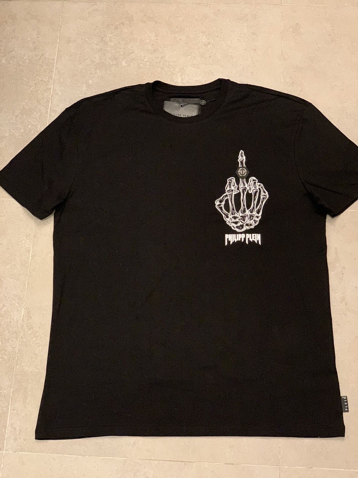 Philipp Plein T-SHIRT ROUND NECK SS SKELETON MIDDLE FINGER Philipp Plein T-SHIRT ROUND NECK SS SKELETON MIDDLE FINGER