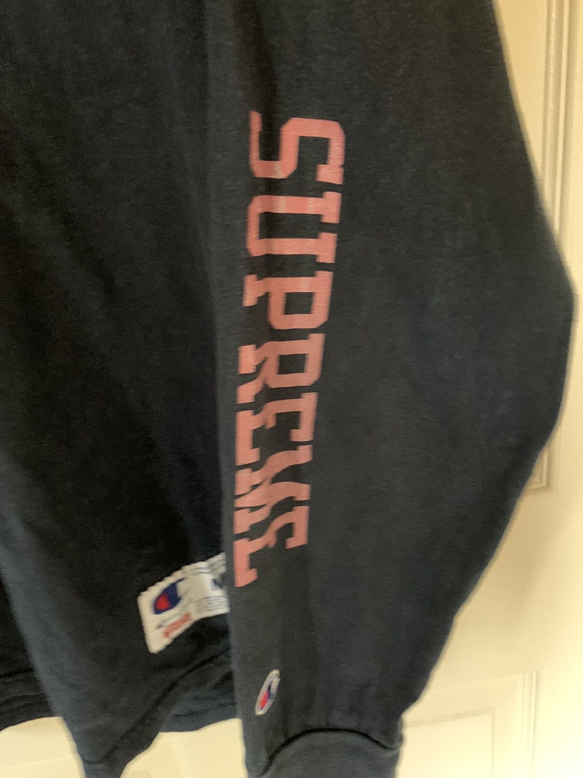 Champion × Supreme Supreme x champion distressed long sleeve Size US M / EU 48-50 / 2 - 3 Thumbnail