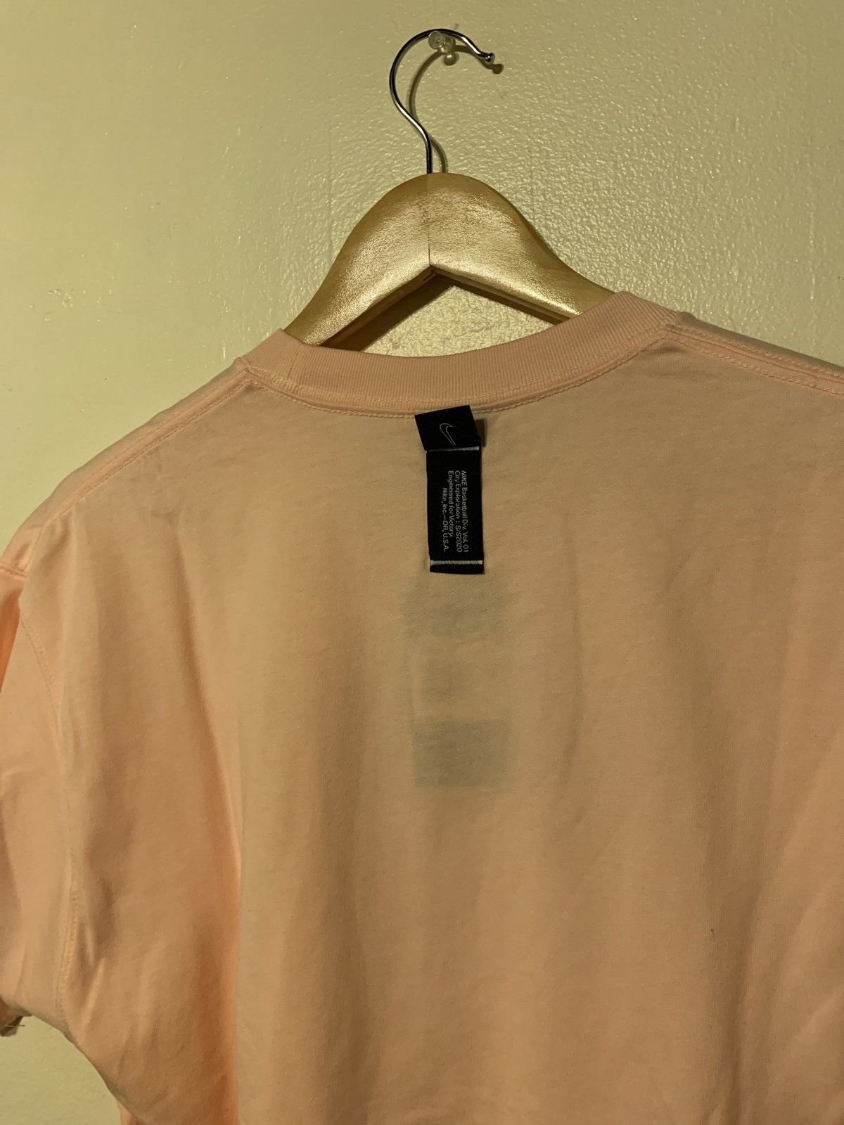 Nike *RARE* Brand New Nike Cherry Blossom Shirt -Small (Fits M-L) Size US S / EU 44-46 / 1 - 3 Thumbnail