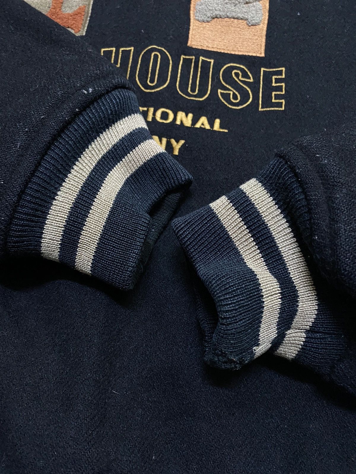 Japanese Brand Vintage Wool Varsity Jacket Abahouse Nice Design Size US L / EU 52-54 / 3 - 4 Thumbnail