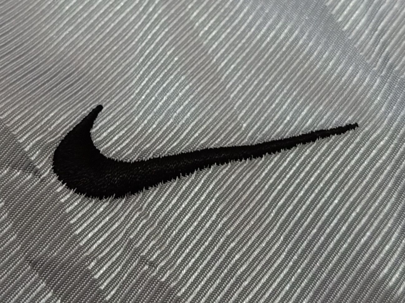 Nike NIKE Embroidered Silver Gray Sherpa Lining Hoodie Parka Size US L / EU 52-54 / 3 - 5 Thumbnail