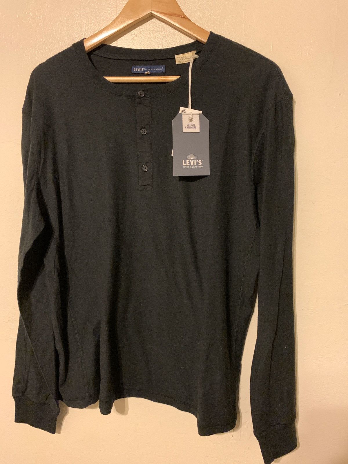 *RARE* New Levi’s Made & Crafted Cotton Cashmere Henley - L