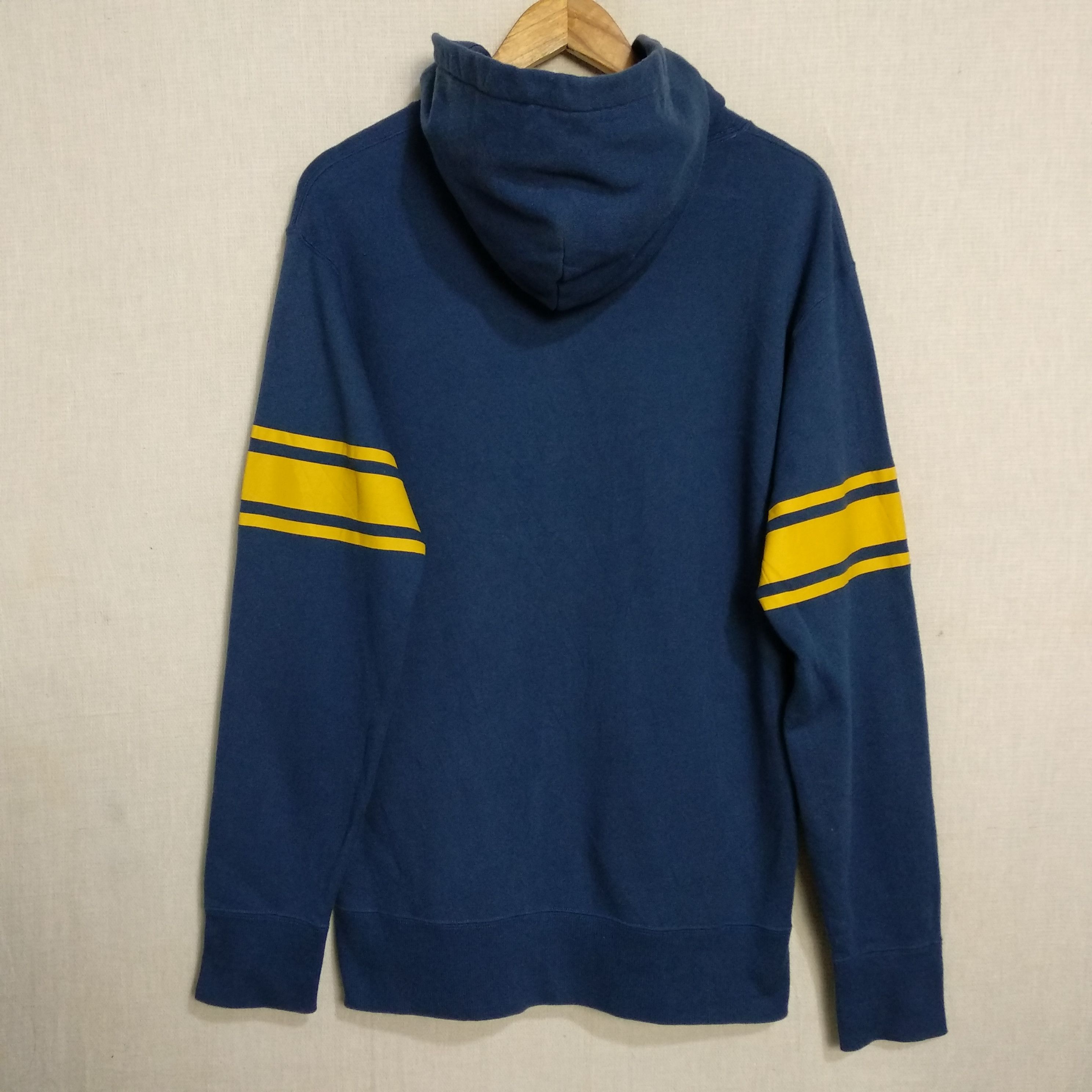 hoodies uniqlo mickey mouse