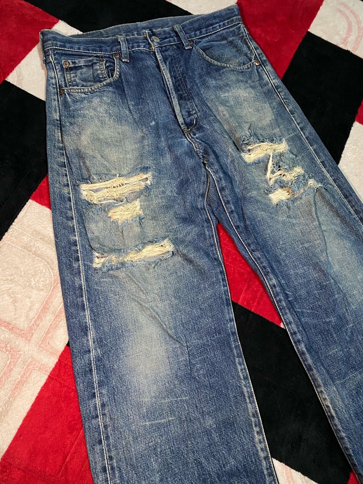 Levi's × Levi's Vintage Clothing Distressed Levis Big E Selvedge Denim Jeans Size US 32 / EU 48 - 3 Thumbnail