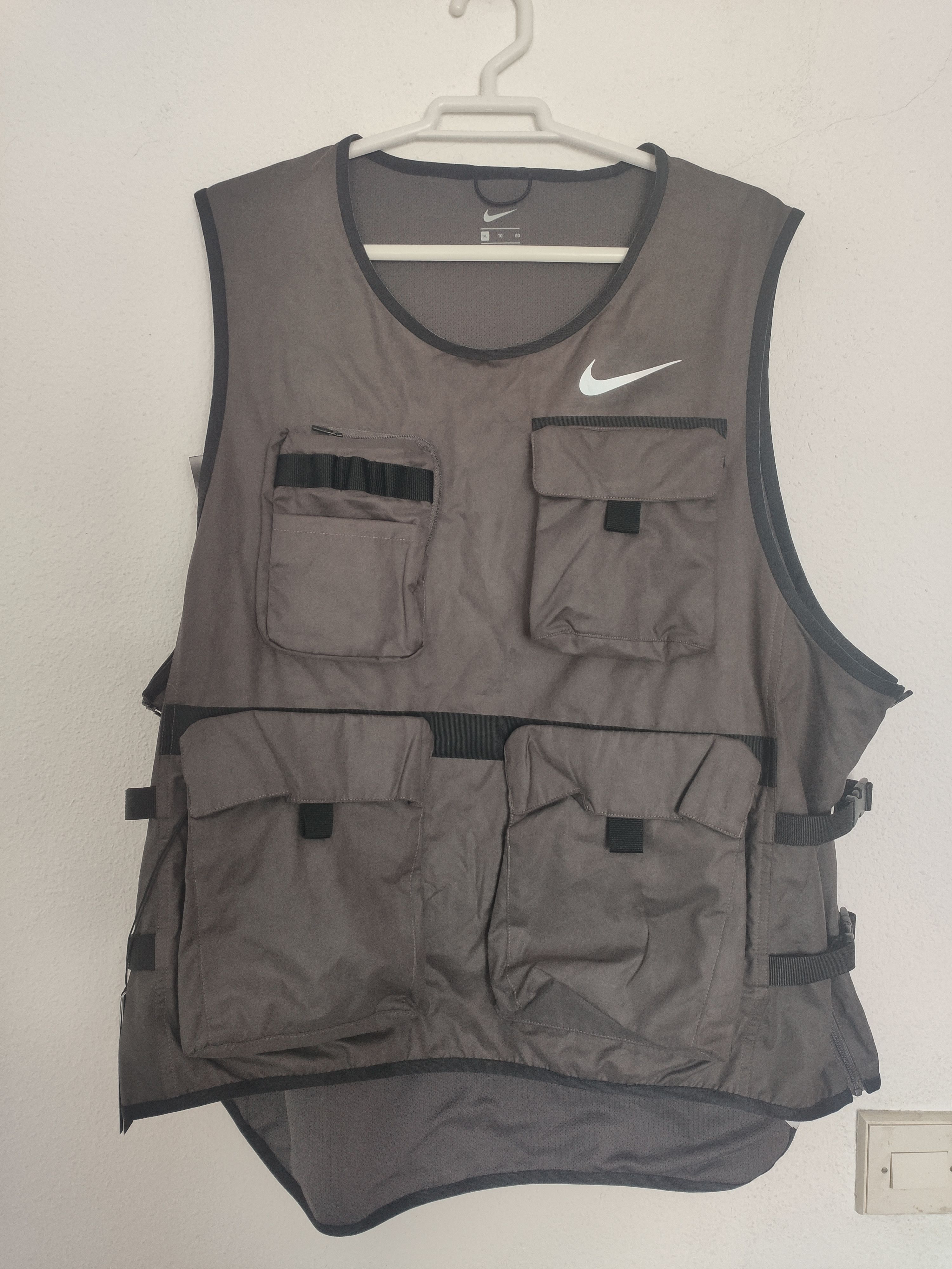 Nike Nike Run Ready Armilla Vest size S CI6598 082 Grailed