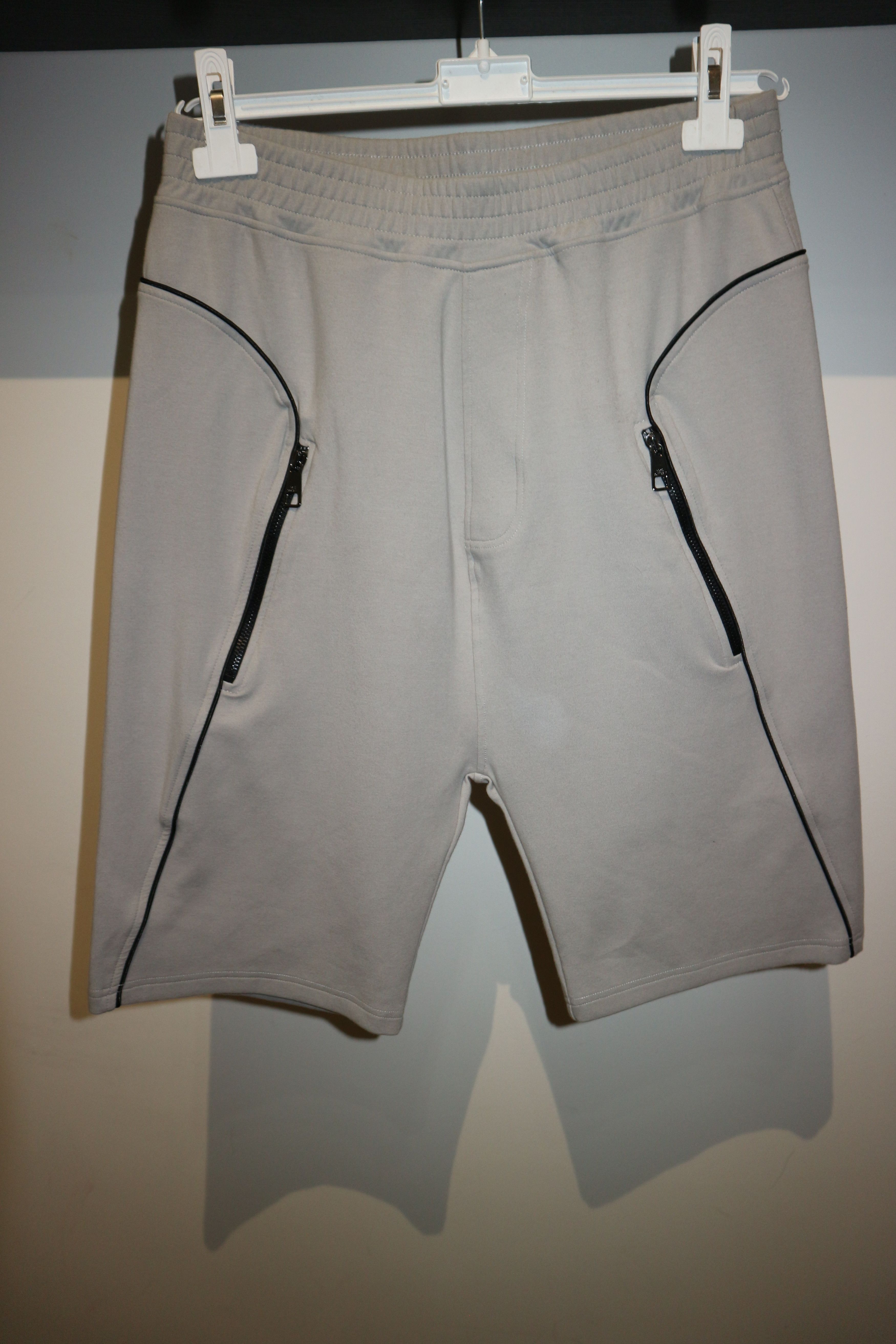 Neil Barrett neoprene shorts Size US 32 / EU 48 - 1 Thumbnail