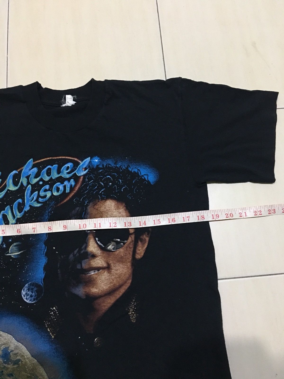 Band Tees × Michael Jackson × Vintage Vintage Michael jackson heal our world king pop tour shirt Size US M / EU 48-50 / 2 - 5 Thumbnail