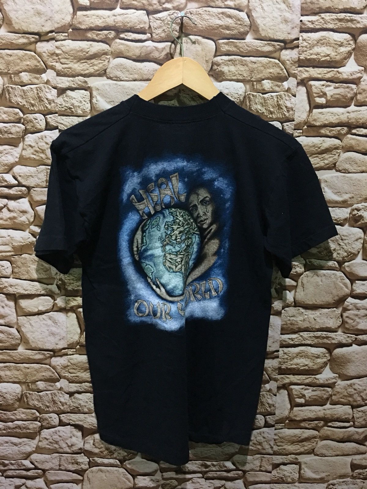 Band Tees × Michael Jackson × Vintage Vintage Michael jackson heal our world king pop tour shirt Size US M / EU 48-50 / 2 - 2 Thumbnail