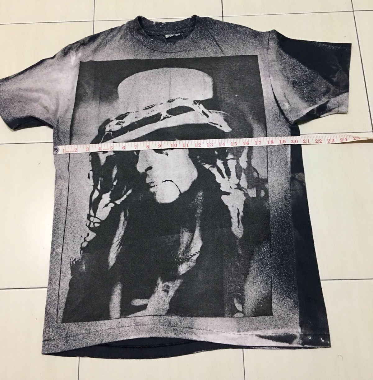 Band Tees RARE Vintage alice cooper mosquitohead full print shirt Size US L / EU 52-54 / 3 - 6 Thumbnail