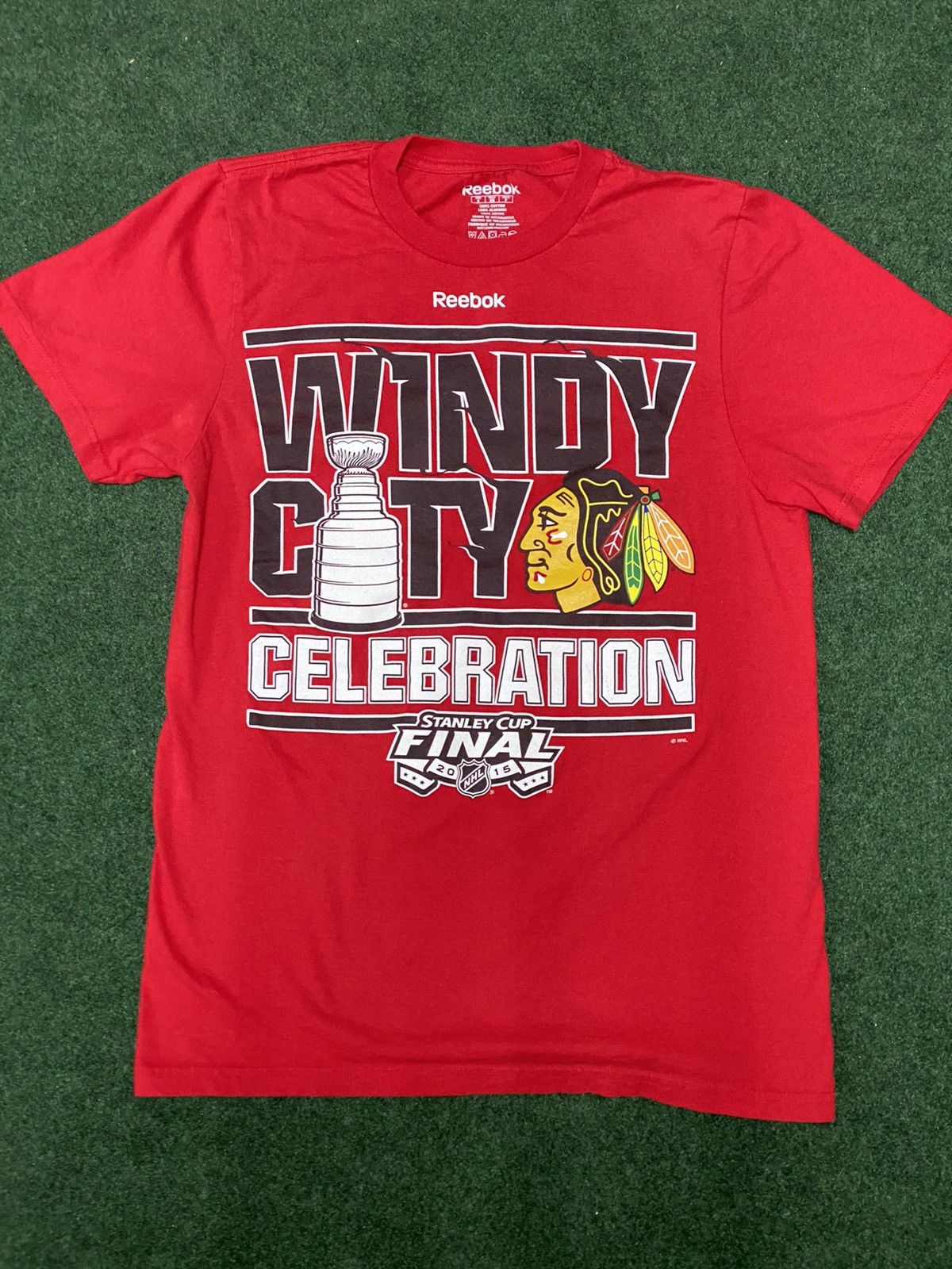 Reebok 2015 Chicago Blackhawks Stanley Cup Champions Tee Size US M / EU 48-50 / 2 - 1 Thumbnail