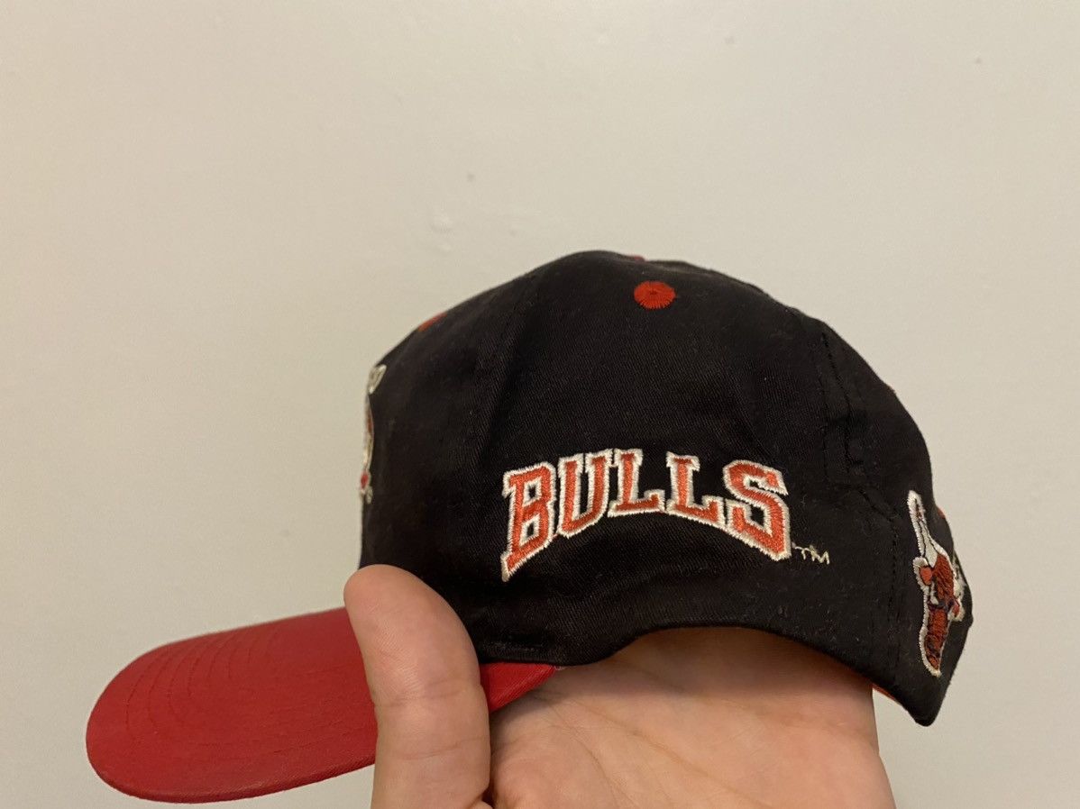 Vintage 90s Bulls SnapBack