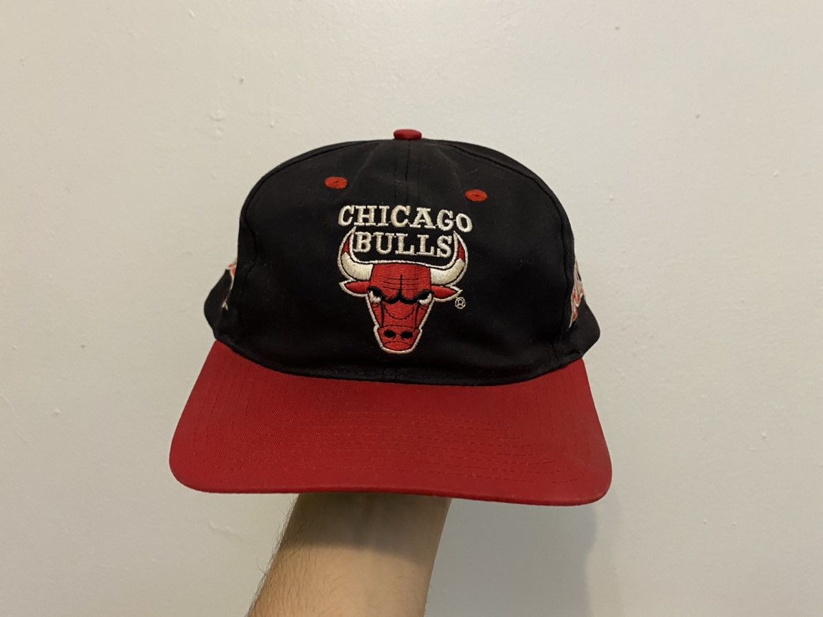 Vintage 90s Bulls SnapBack
