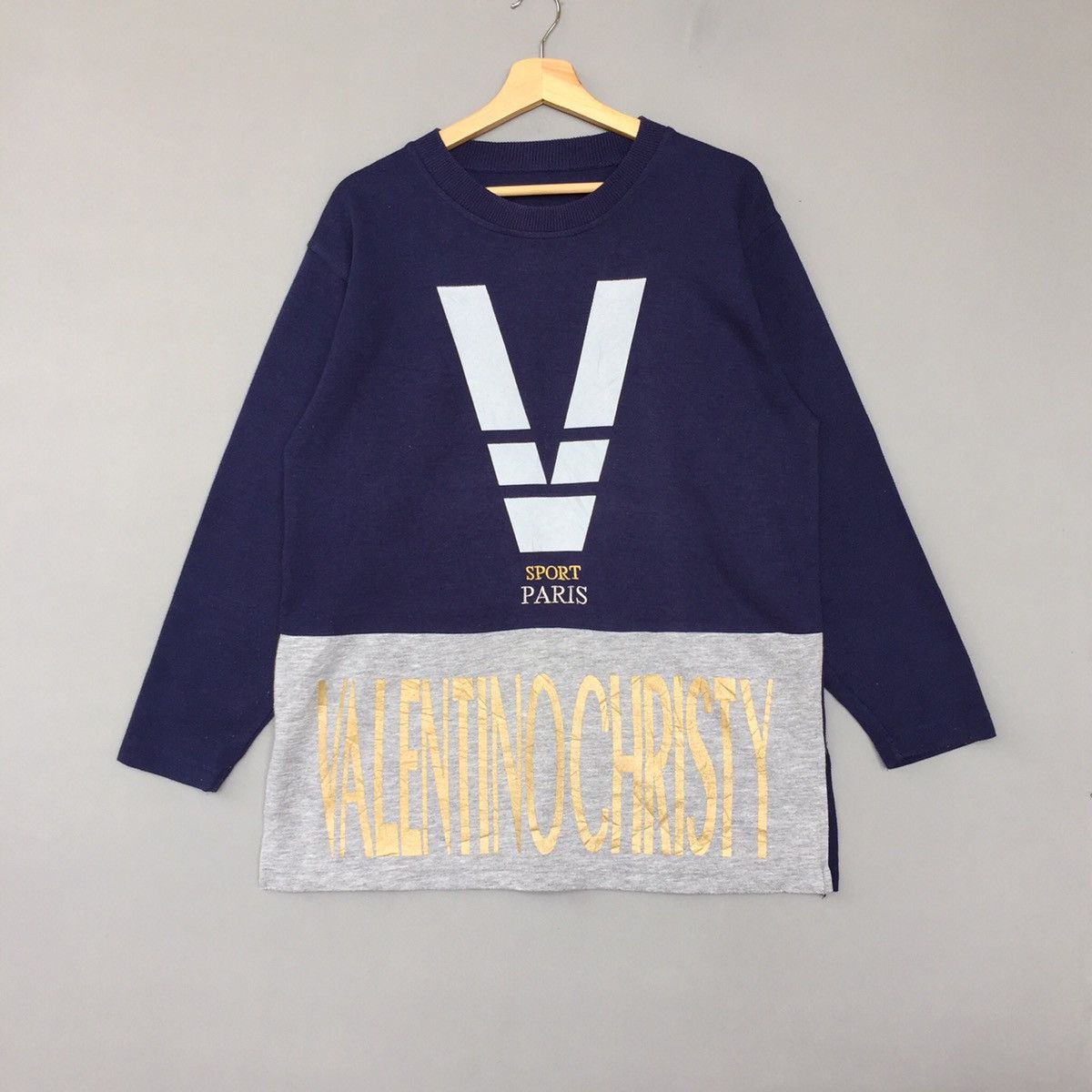 Vintage Valentino christy sport Paris Sweatshirt pullover